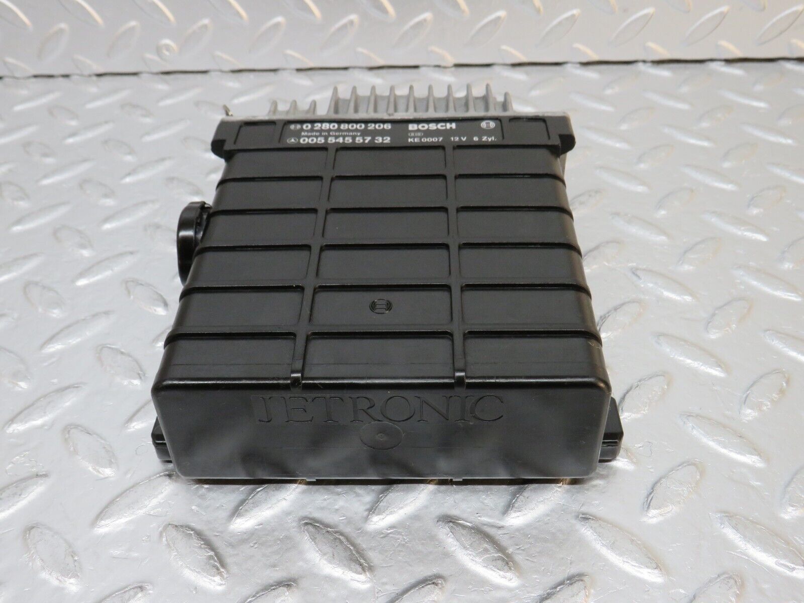 32421 Mercedes-Benz S124 300TE Engine Control Unit Bosch 0280800206 0055455732