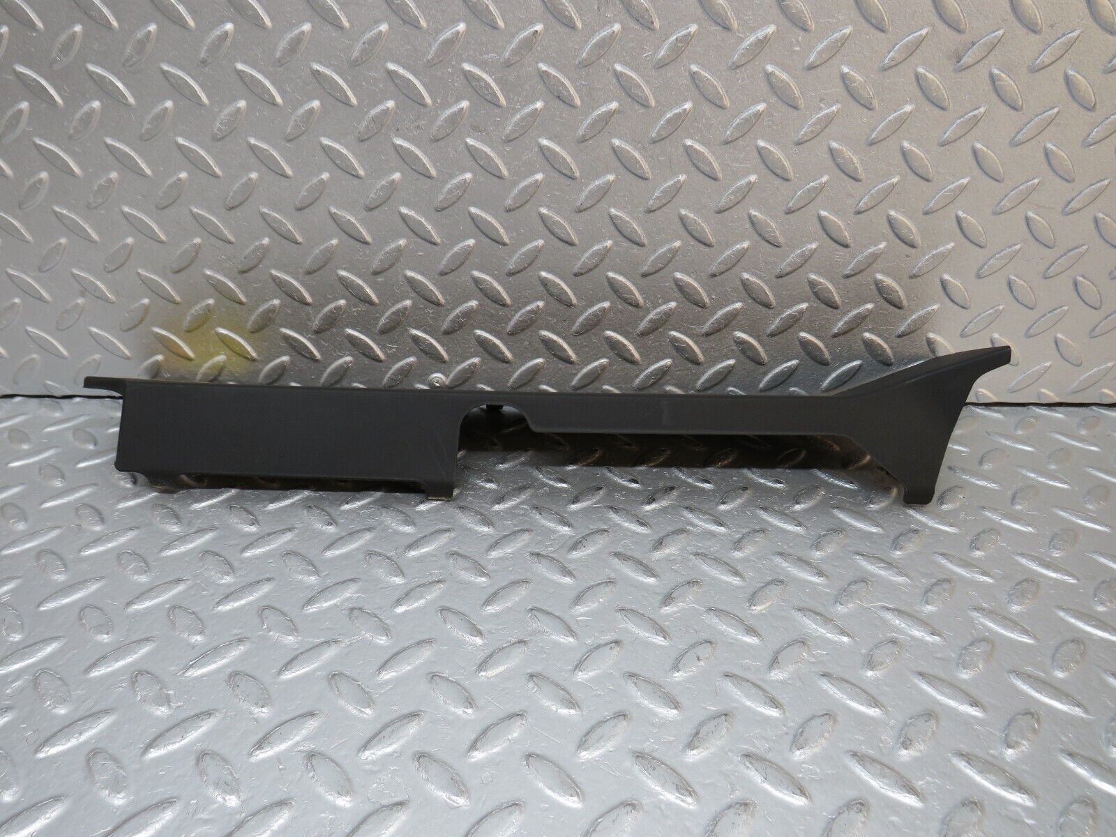 38372 Mercedes-Benz R129 280SL Coupe Ignition Wire Cover 1041590325