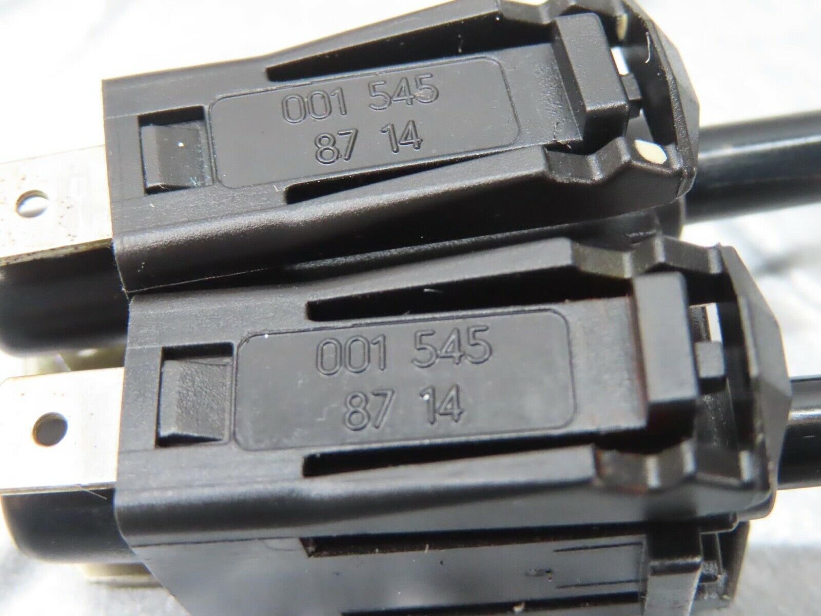 16393 Mercedes-Benz W124 260E Door Contact Switch Pair 0015458714