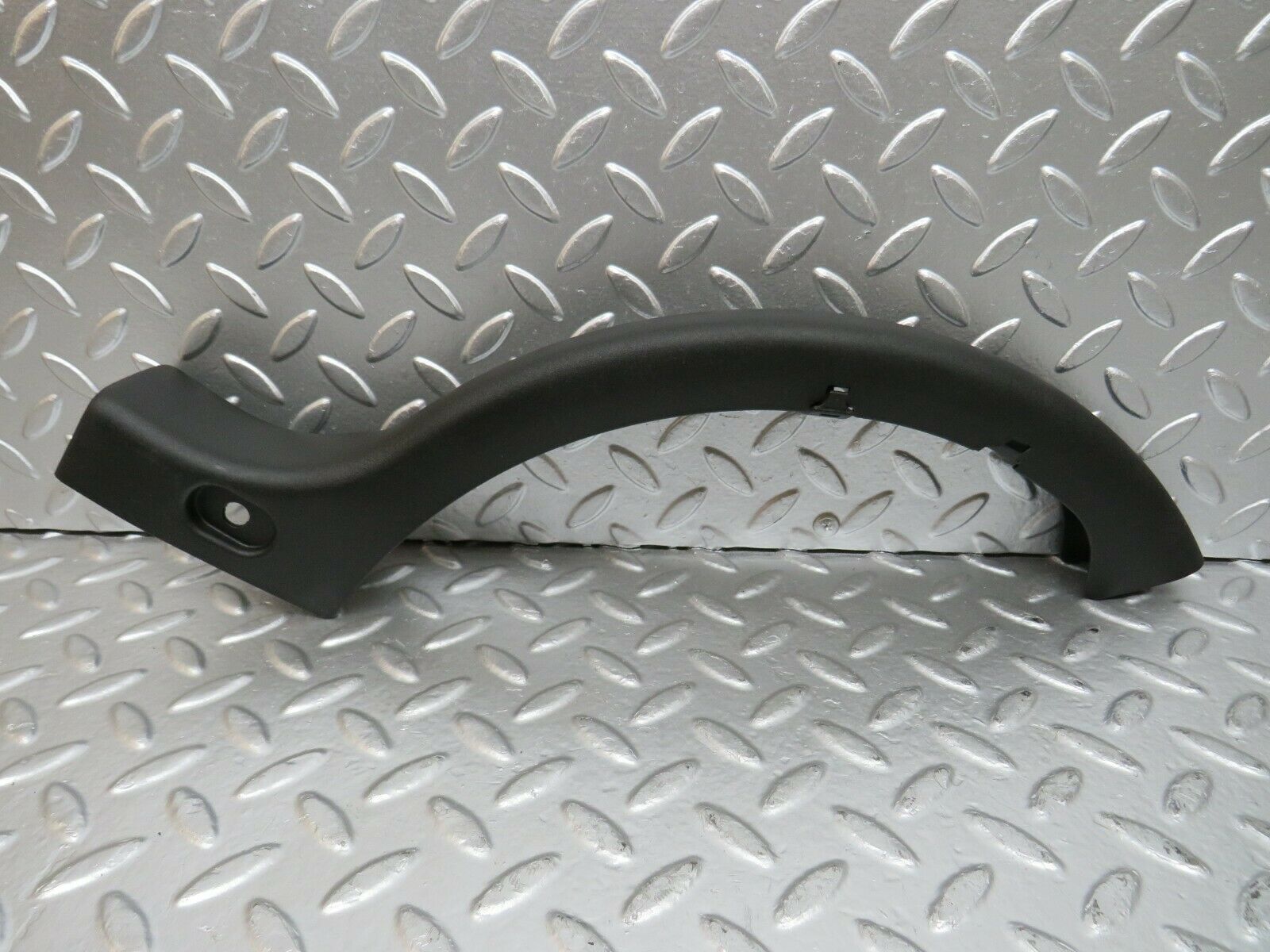 24612 Mercedes-Benz W140 S320 Boot Hinge Plastic Cover Left Side 1408214389