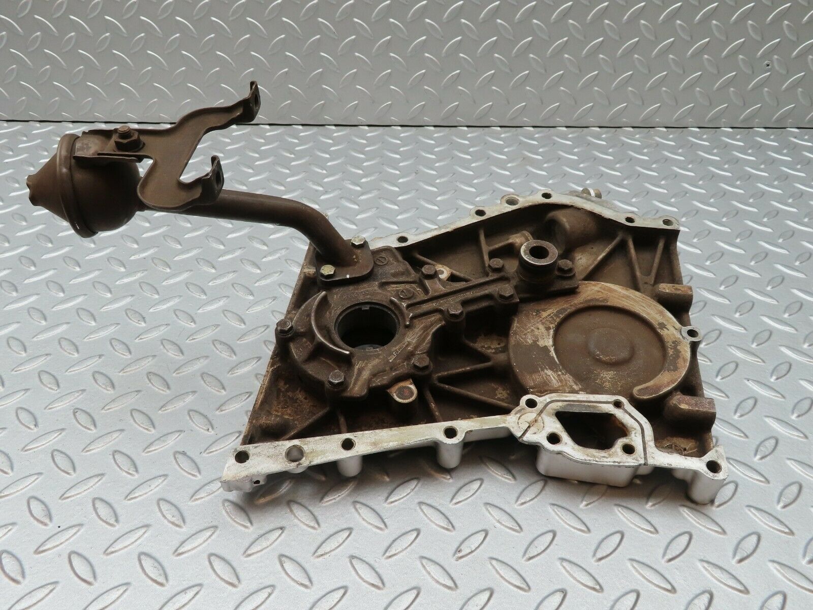 3964 Mercedes-Benz S123 200T Wagon Engine Timing - Oil Pump Cover & Oil Filter Housing 1020150401