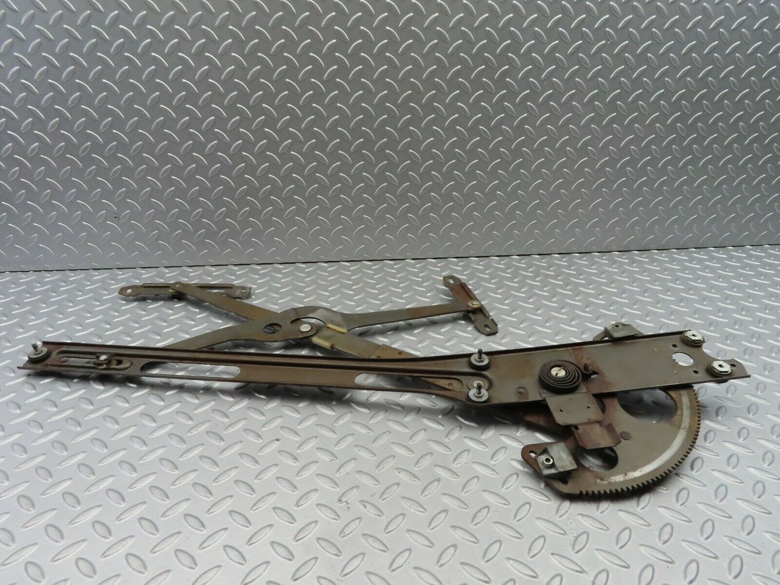 7168 Mercedes-Benz C107 350SLC Coupe Front Left Power Window Regulator