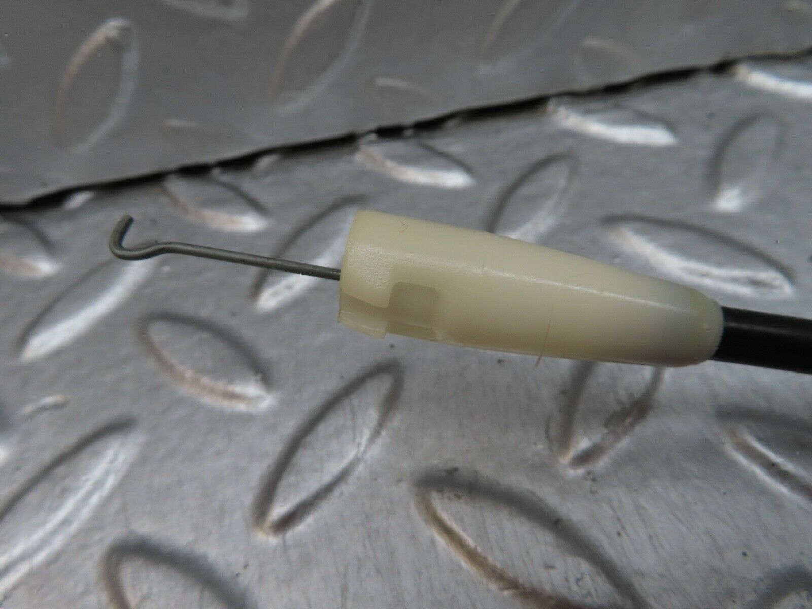 18117 Mercedes-Benz W123 200 Heater Control Cable