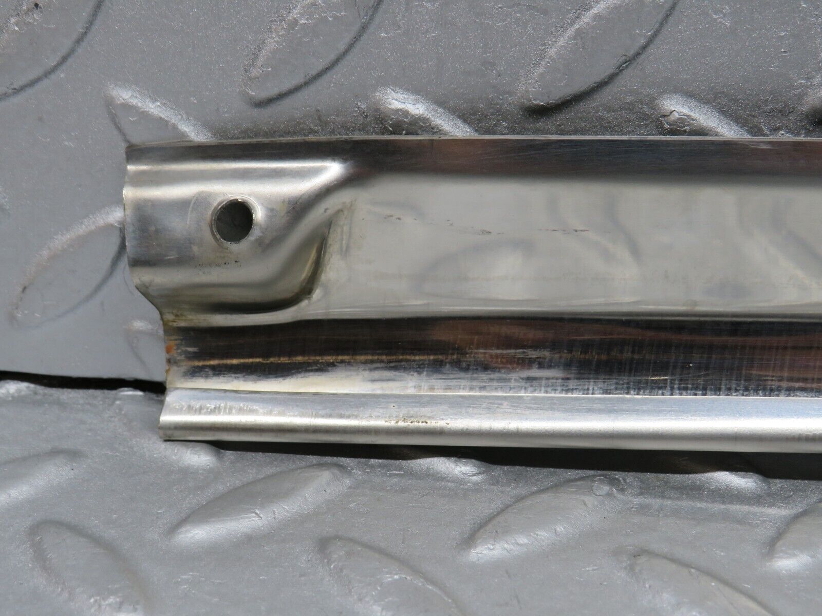 38594 Mercedes-Benz R129 280SL Coupe Folding Top Chrome Top Cover Trim Left