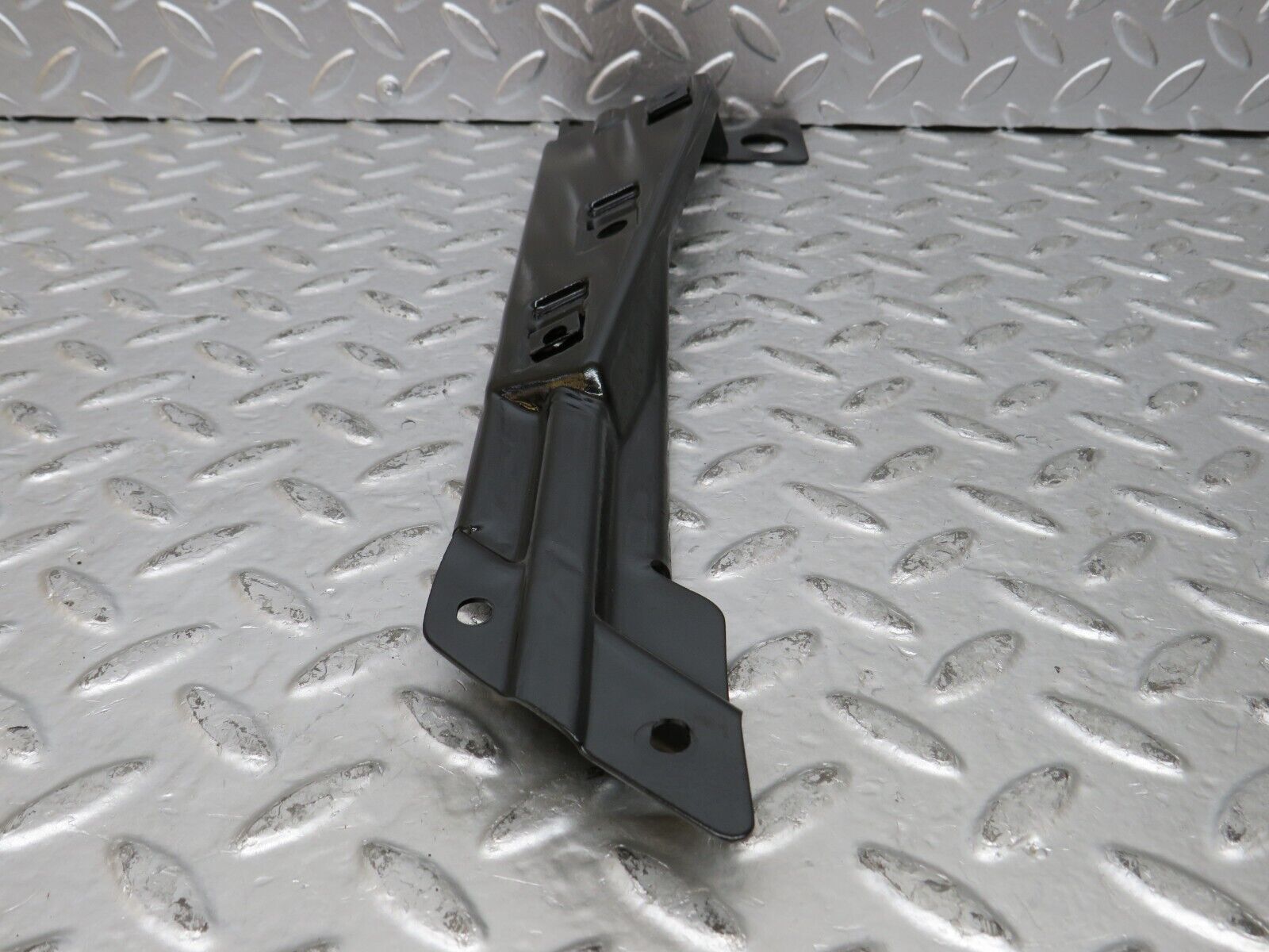 26506 Mercedes-Benz C124 220CE Coupe Rear Window Channel Support Right Side