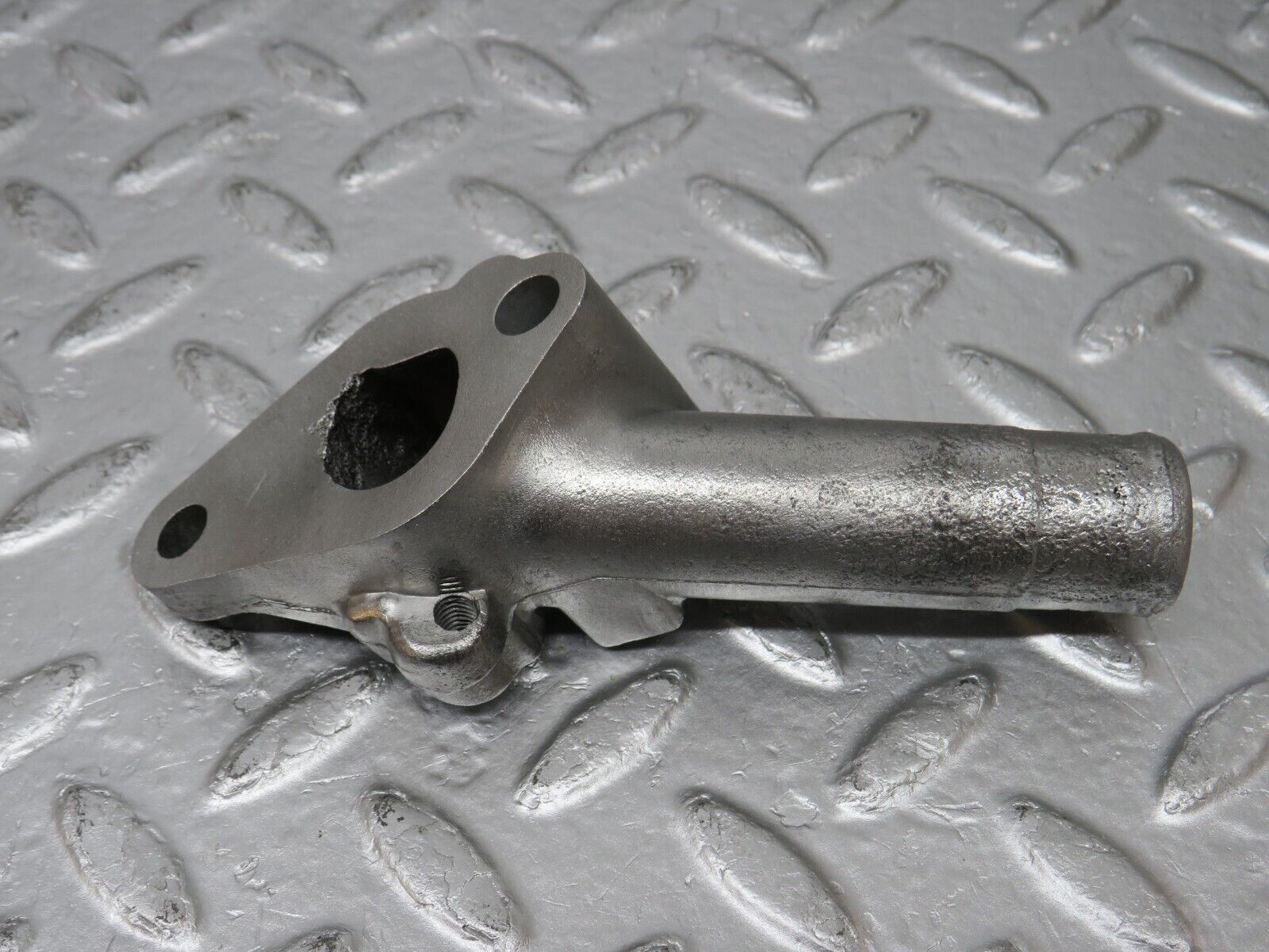 33739 Mercedes-Benz W201 190E 2.0L Coolant Pipe 1022030473