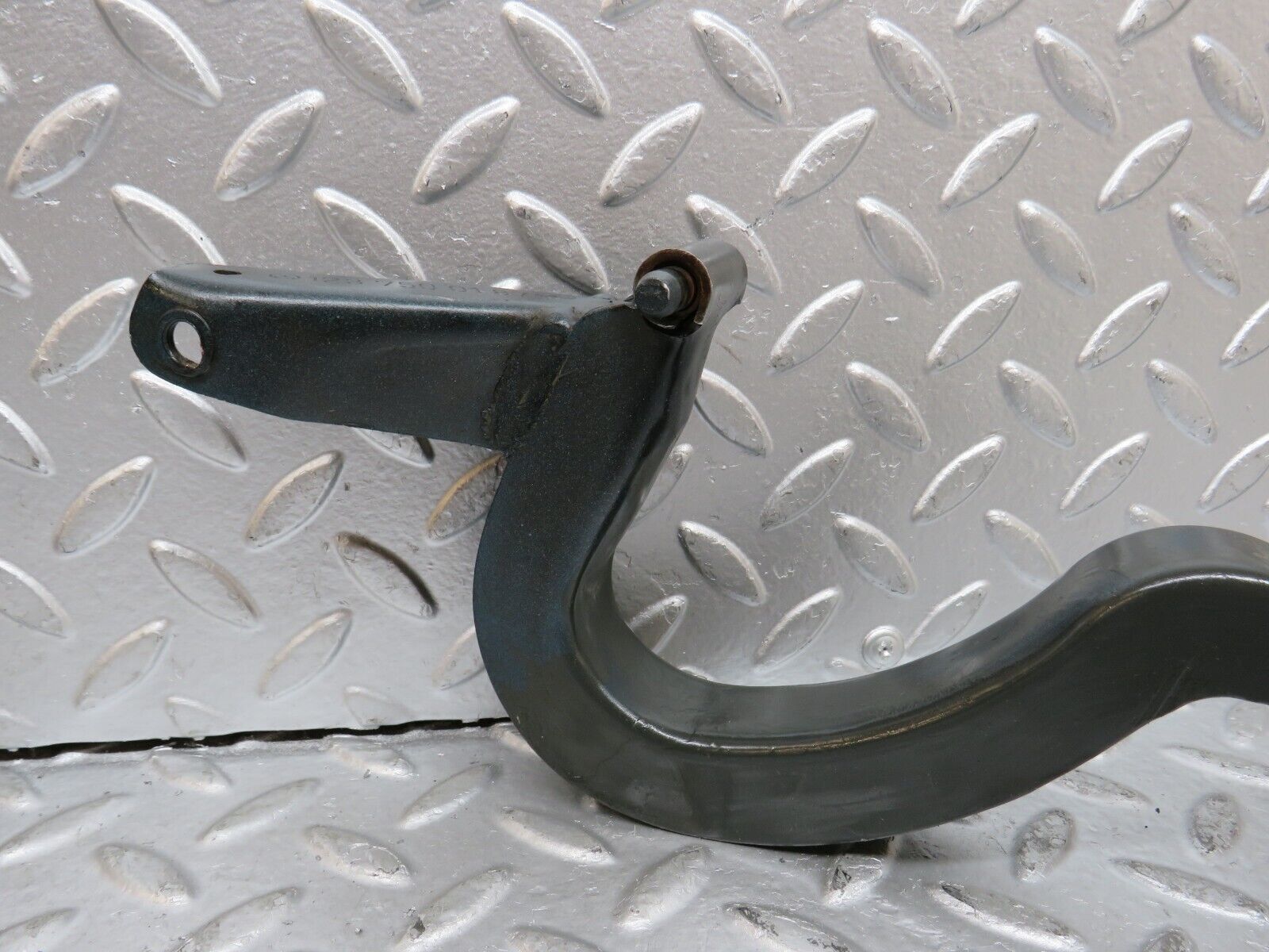 29674 Mercedes-Benz W123 230E Trunk Lid Hinge Pair 1237500187 1237500287