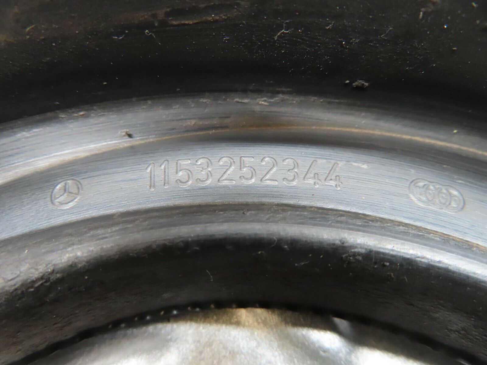 14132 Mercedes-Benz C107 280SLC Rear Coil Spring With Rubber Buffer