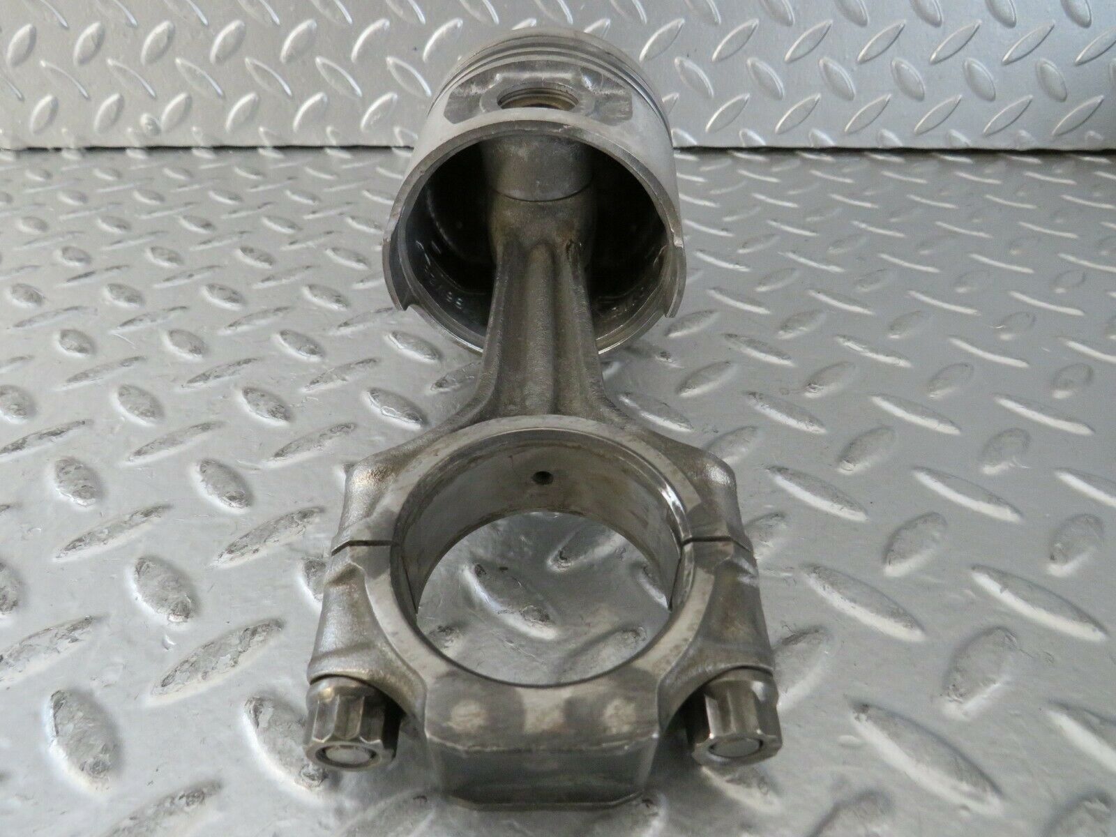 23578 Mercedes-Benz W114 280E Piston With Connecting Rod 86.00 mm