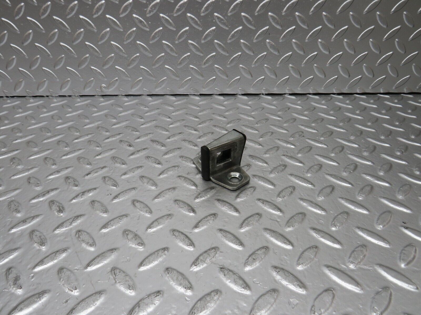 25185 Mercedes-Benz W201 190D Door Lock Latch