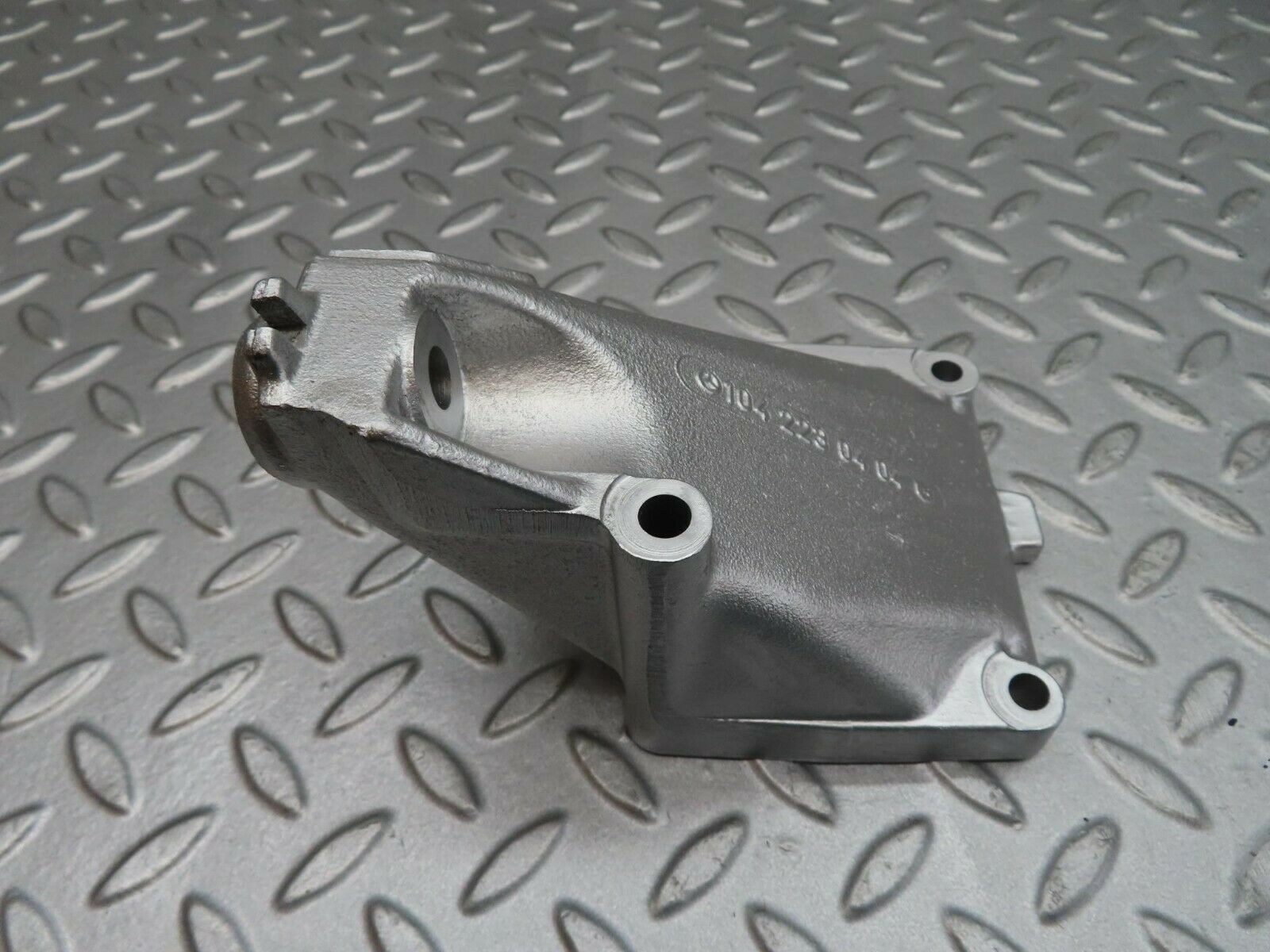 12180 Mercedes-Benz R129 300SL Coupe Engine Mount Bracket Left Side 1042230404