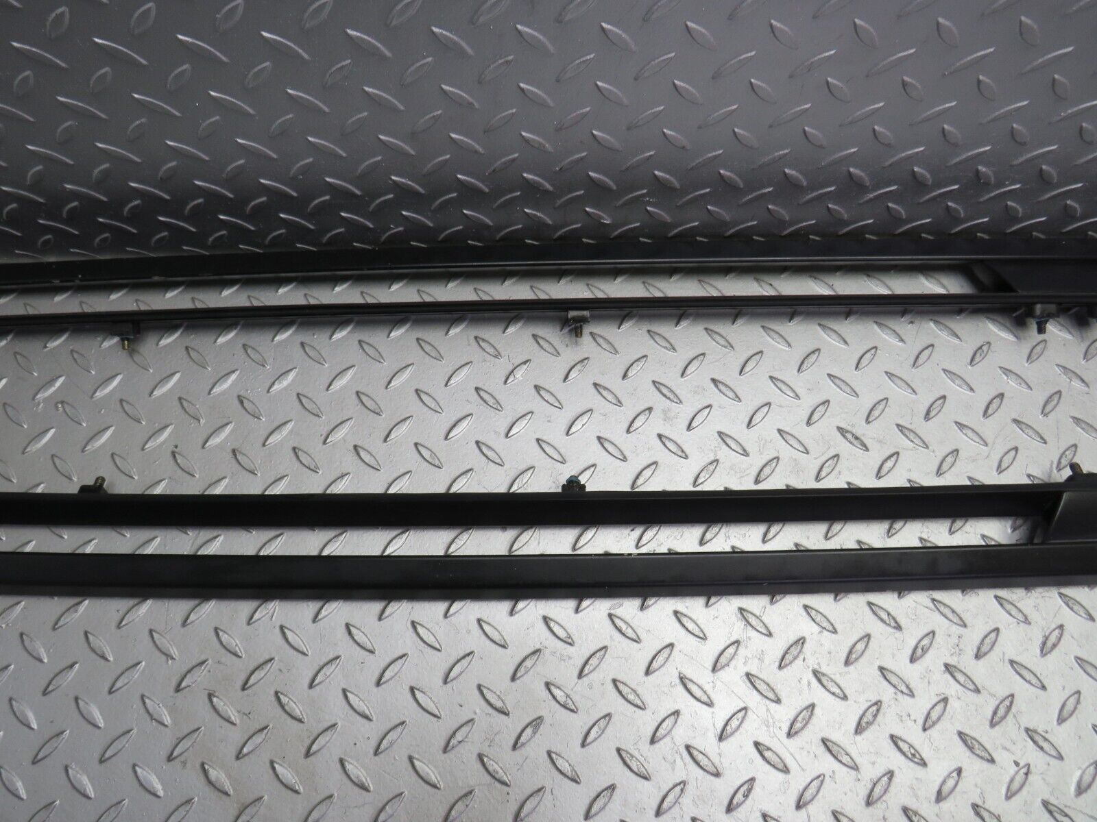 31498 Mercedes-Benz S124 220TE Wagon Roof Rack Rails Pair