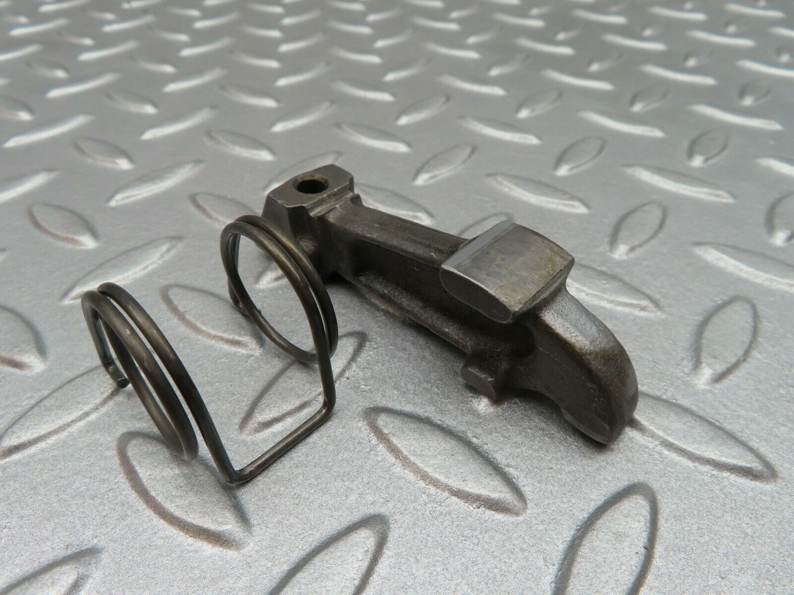 3532 Mercedes-Benz W108 280SE Valve Rocker Arm With Retaining Spring