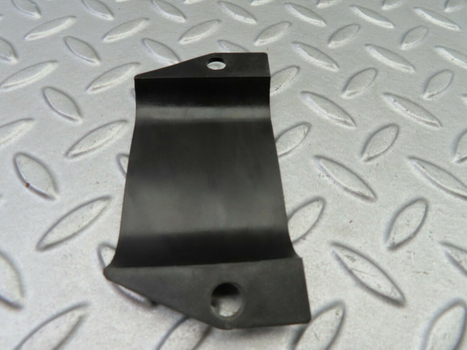 6387 Mercedes-Benz W126 380SE Front Panel Covering 0005460981