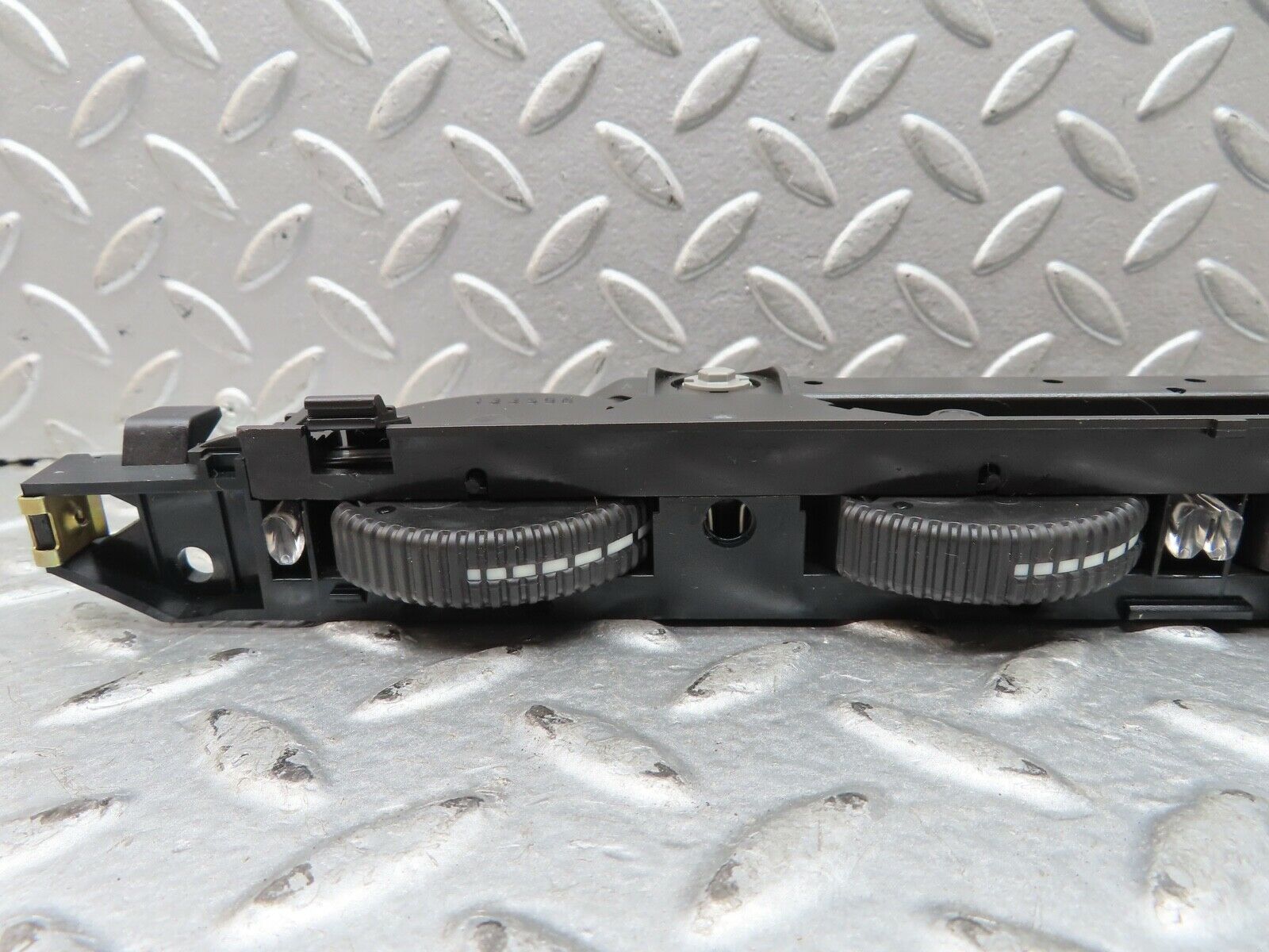 19503 Mercedes-Benz C140 CL420 Coupe Air Vent Control Panel 1408301385