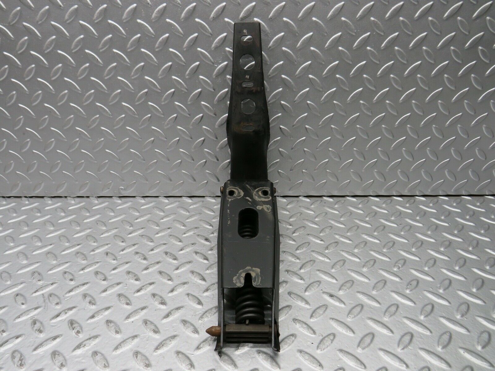 21917 Mercedes-Benz W121 190b Ponton Trunk Hinge With Spring