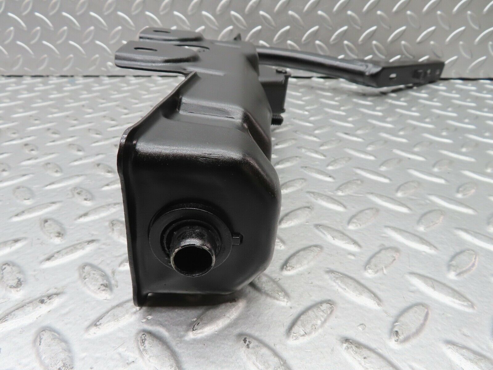 21526 Mercedes-Benz W126 300SE Trunk Hinge Right Side