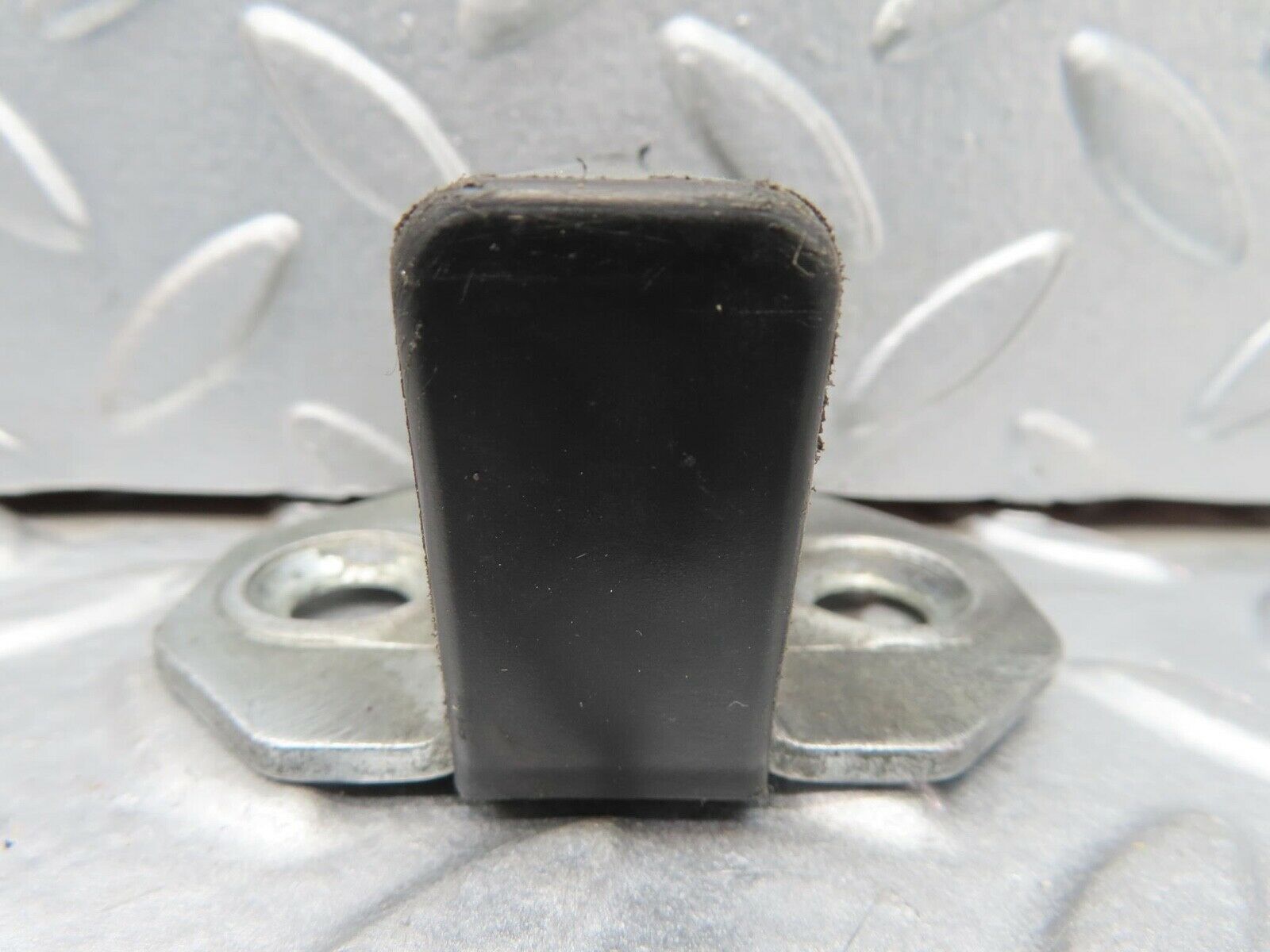 16454 Mercedes-Benz W124 260E Door Lock Latch