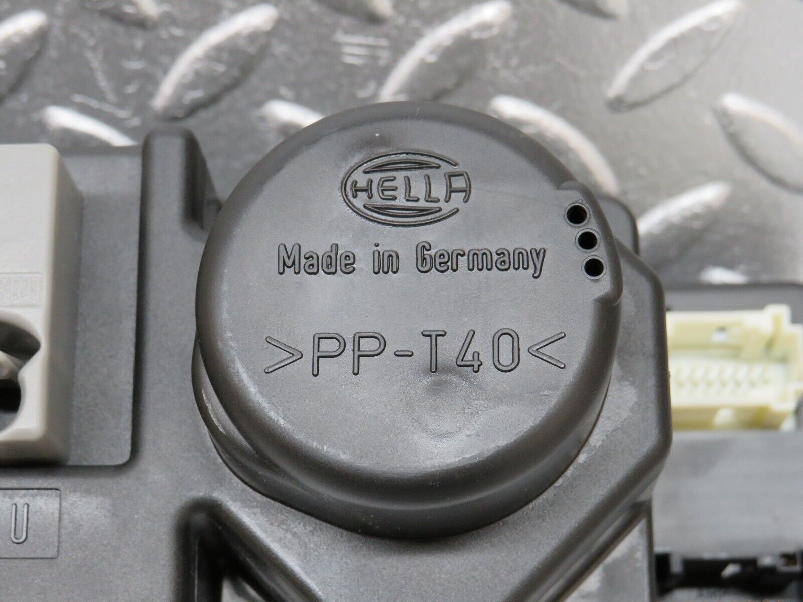 34768 Mercedes-Benz W210 320E Central Locking Pump Hella 2108002648