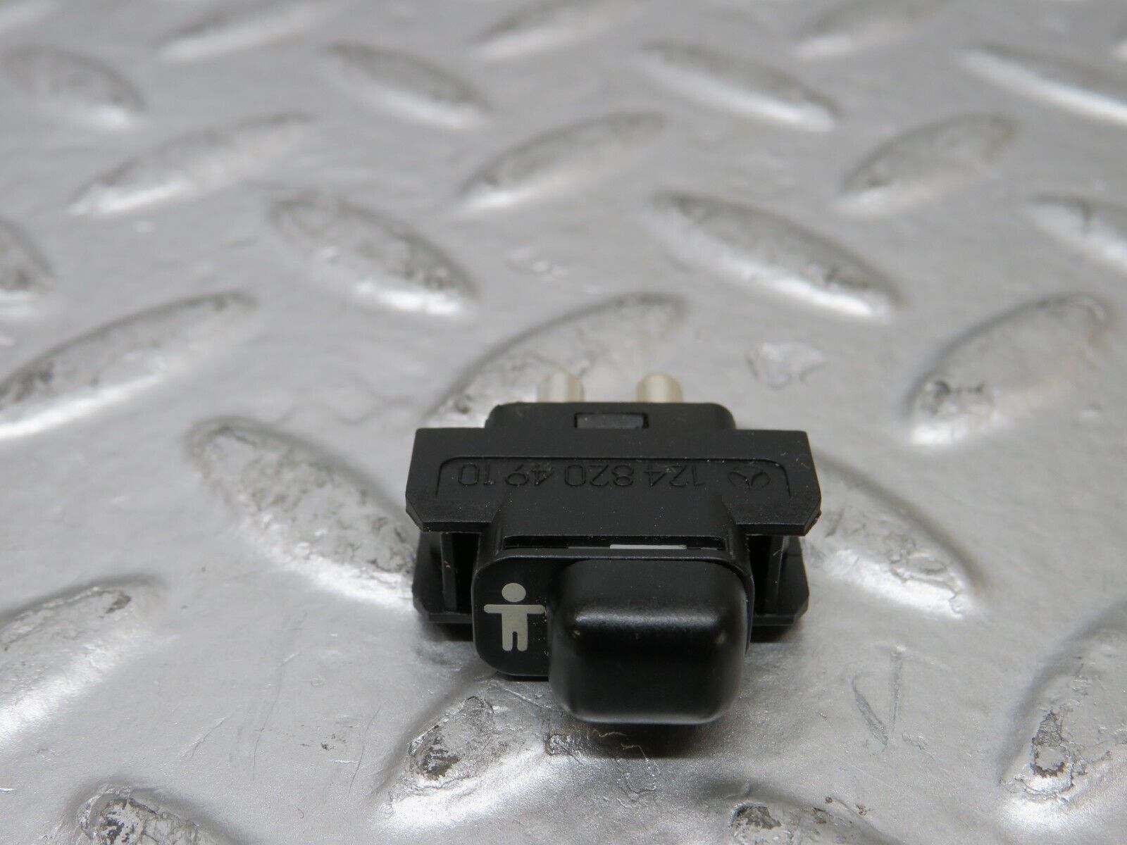 25736 Mercedes-Benz W124 280E Child Lock Control Switch 1248204910