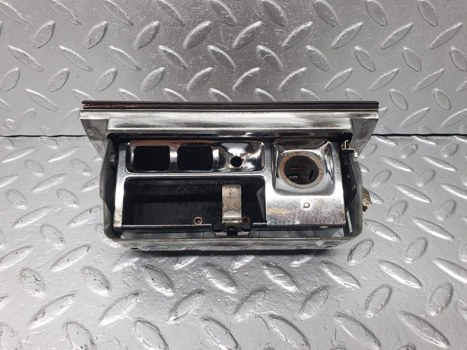 40718 Mercedes-Benz W123 300D Centre Console Ashtray Wood Finish