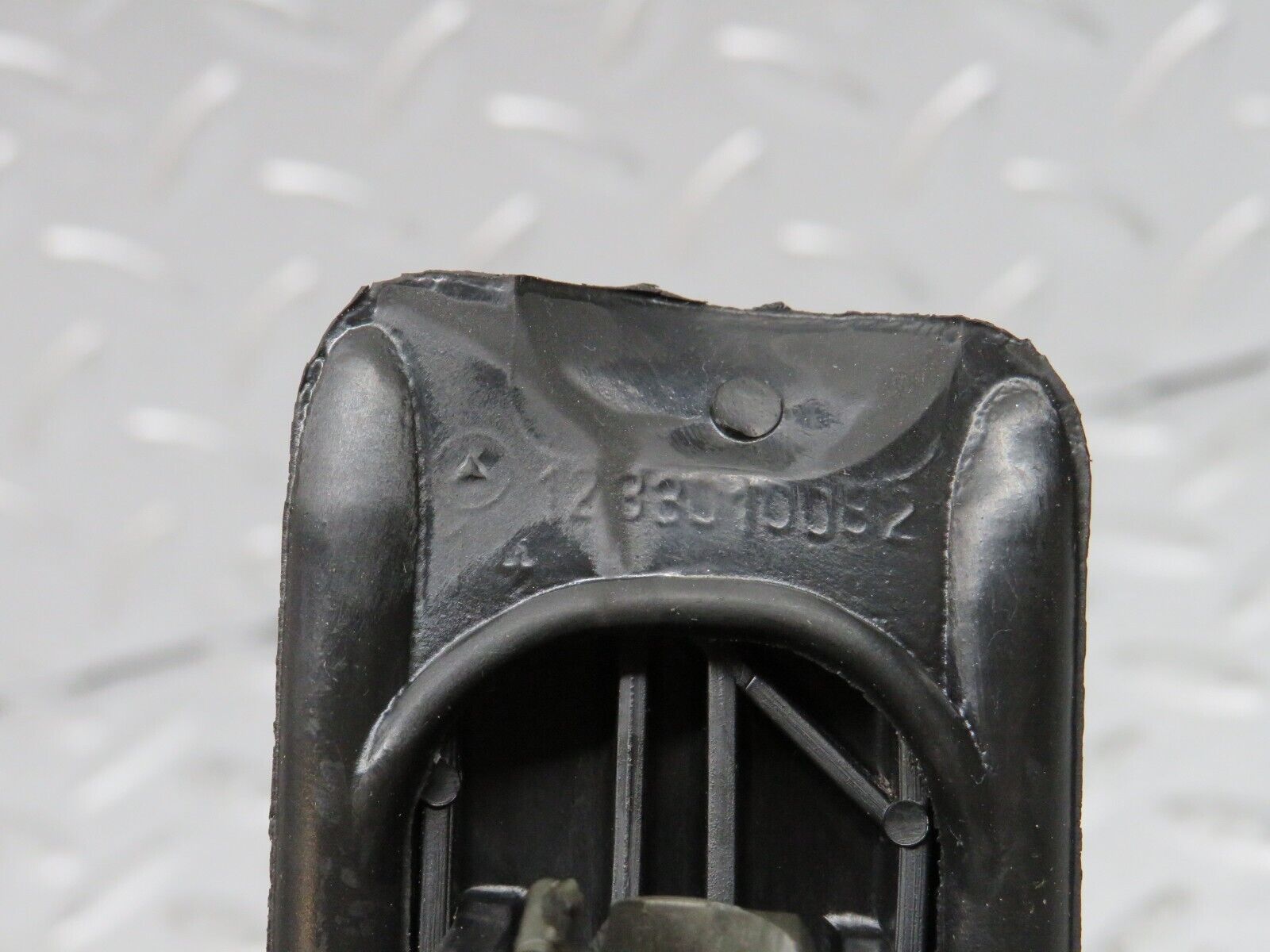 32007 Mercedes-Benz W123 230E Accelerator Pedal With Rubber 1233010082