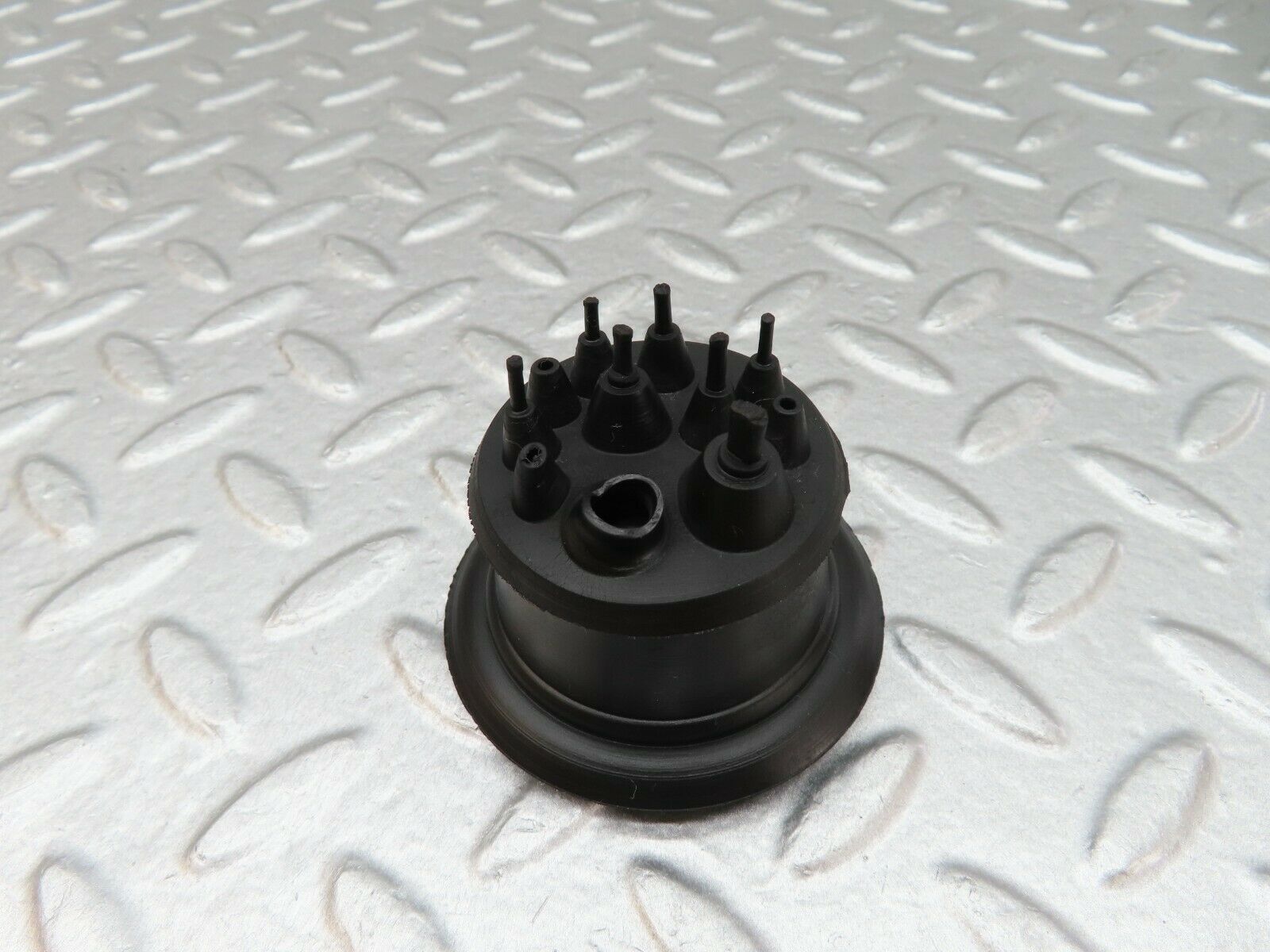 17960 Mercedes-Benz W123 200 Firewall Rubber Grommet 1239971181