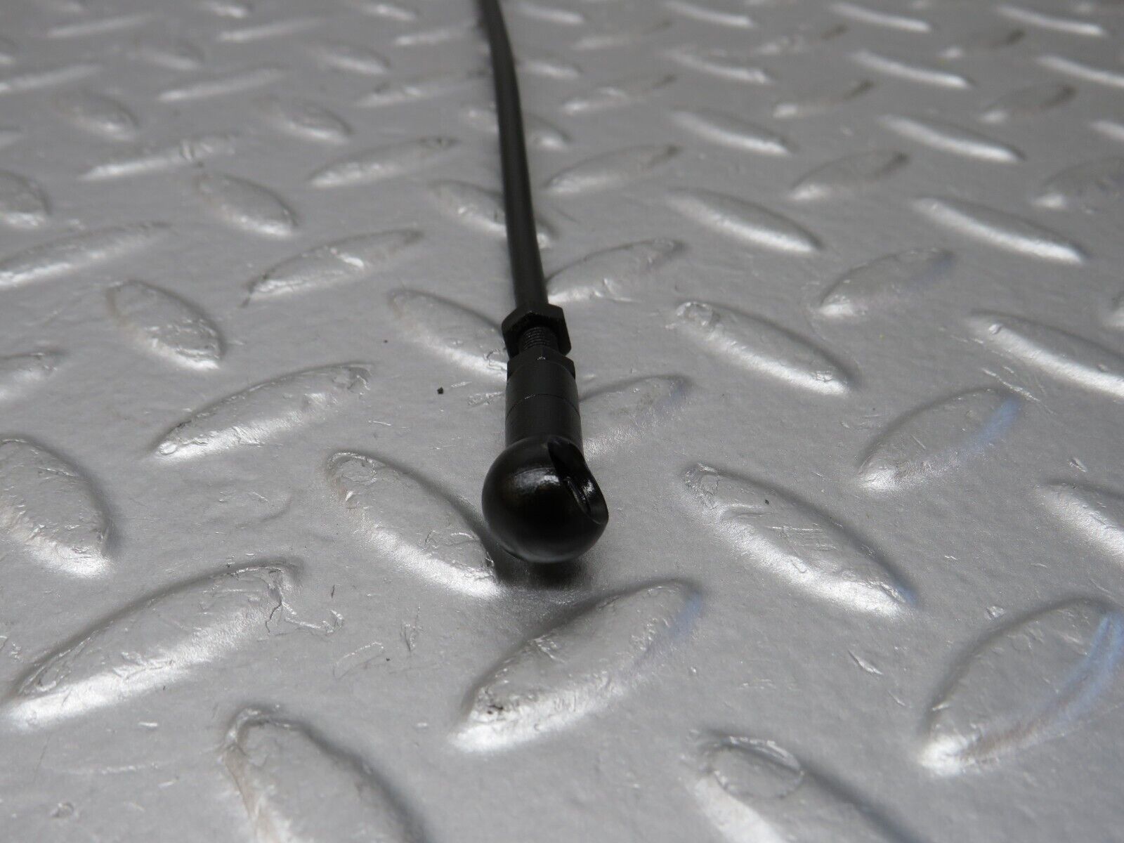 34601 Mercedes-Benz C126 380SEC Coupe Throttle Linkage