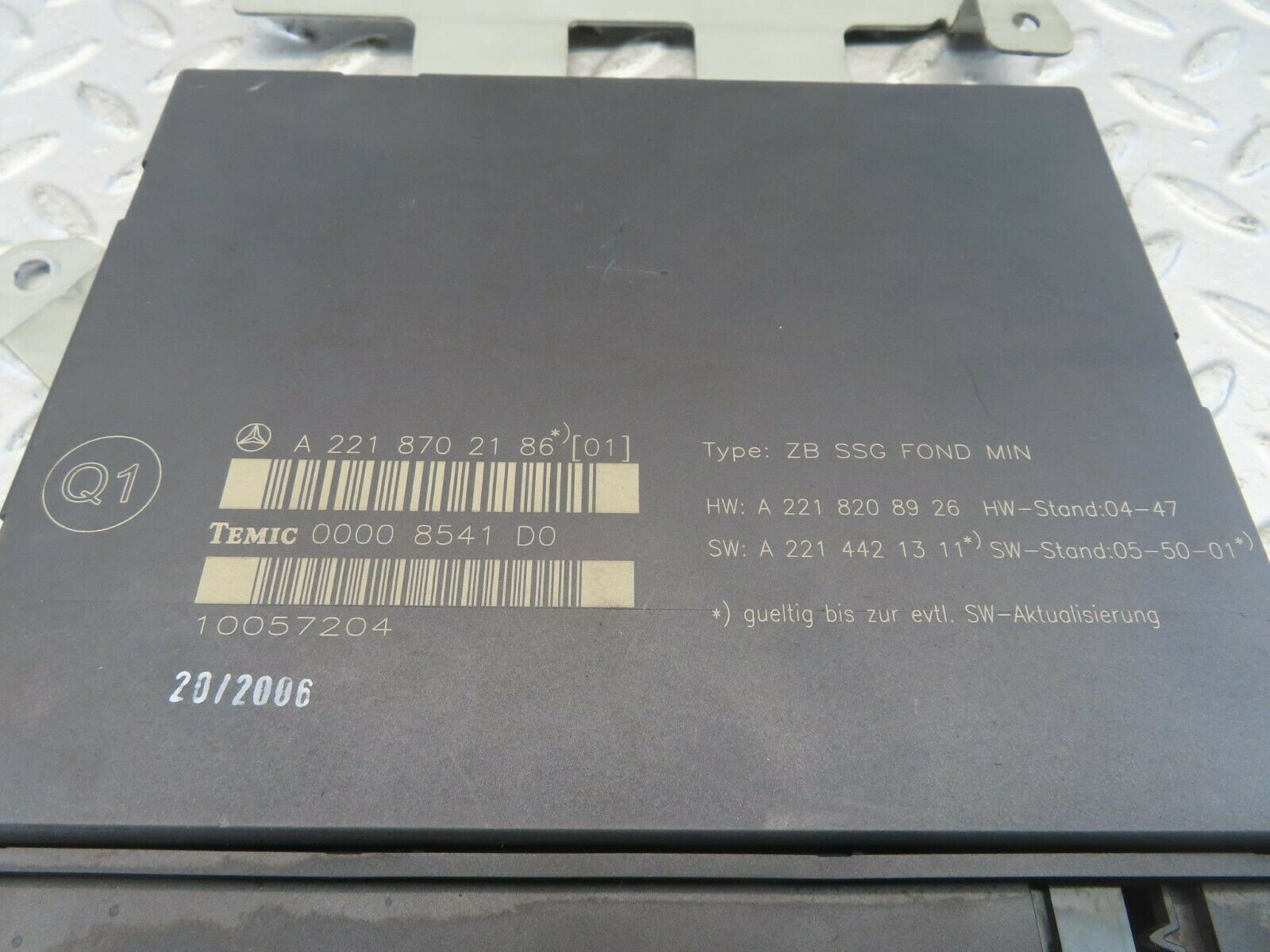 11186 Mercedes-Benz W221 S320 Comfort Control Unit 2218702186