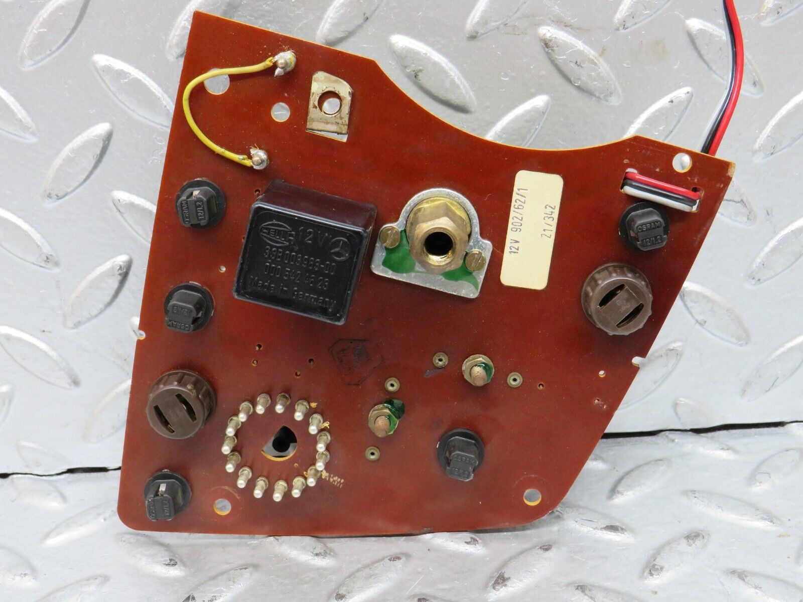 28511 Mercedes-Benz S123 240D Wagon Instrument Cluster Fuel Temp Oil Gauge