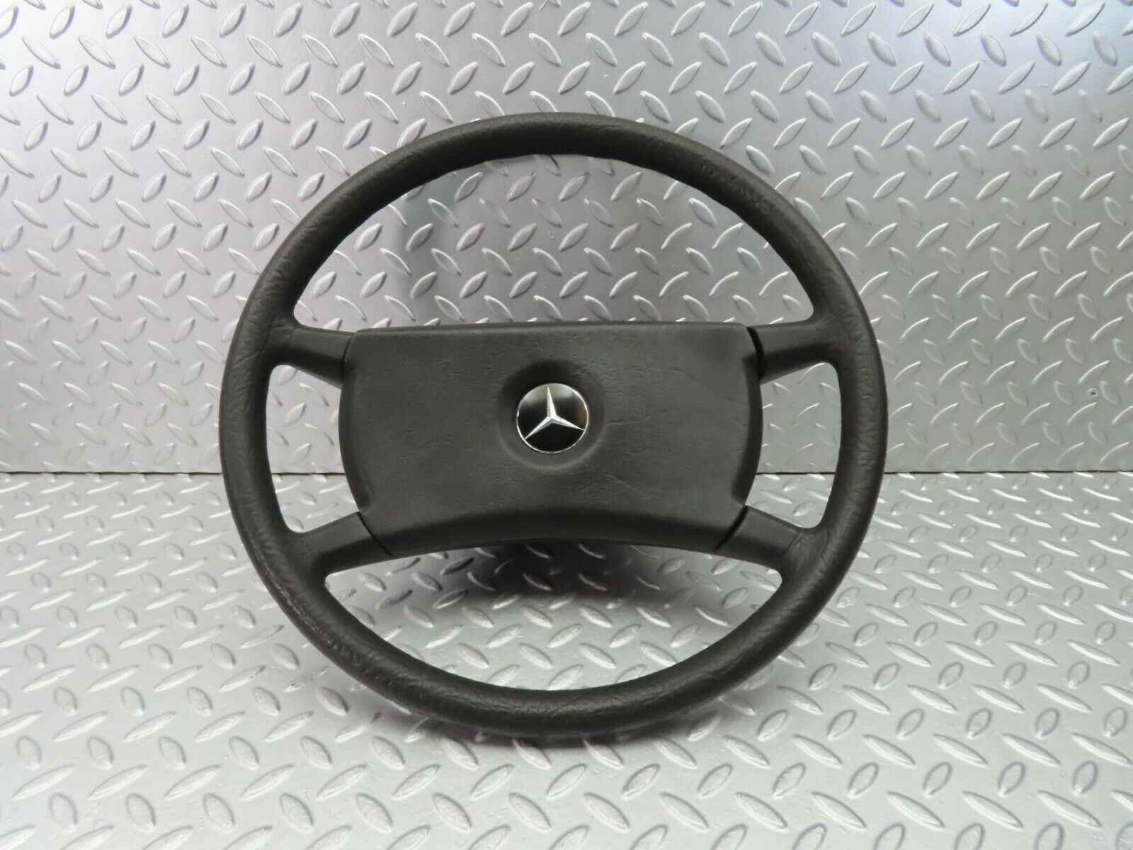 9918 Mercedes-Benz C123 230CE Coupe Steering Wheel 1264640017