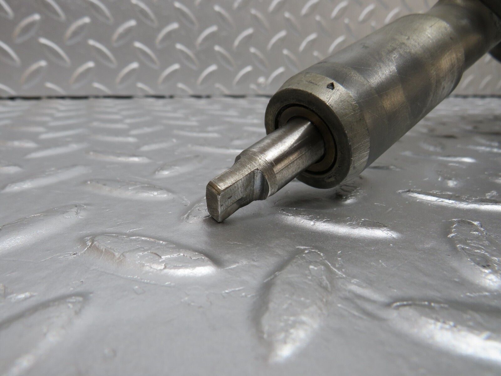 0868 Mercedes-Benz W123 240D Oil Pump 1151800102