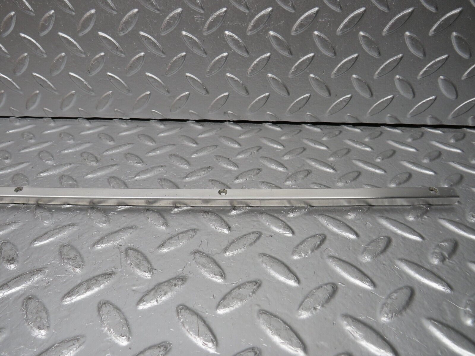 30504 Mercedes-Benz W124 230E Sunroof Chrome Trim