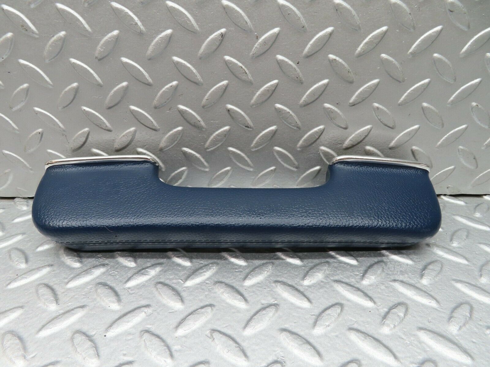 17909 Mercedes-Benz W123 200 Rear Left Interior Door Handle Blue 1239701101