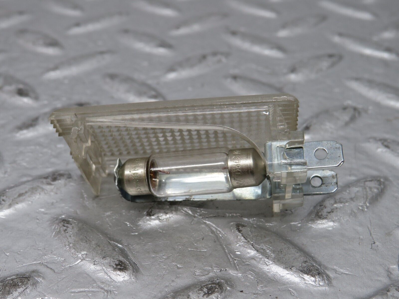 32157 Mercedes-Benz W123 230E Glove Box Light