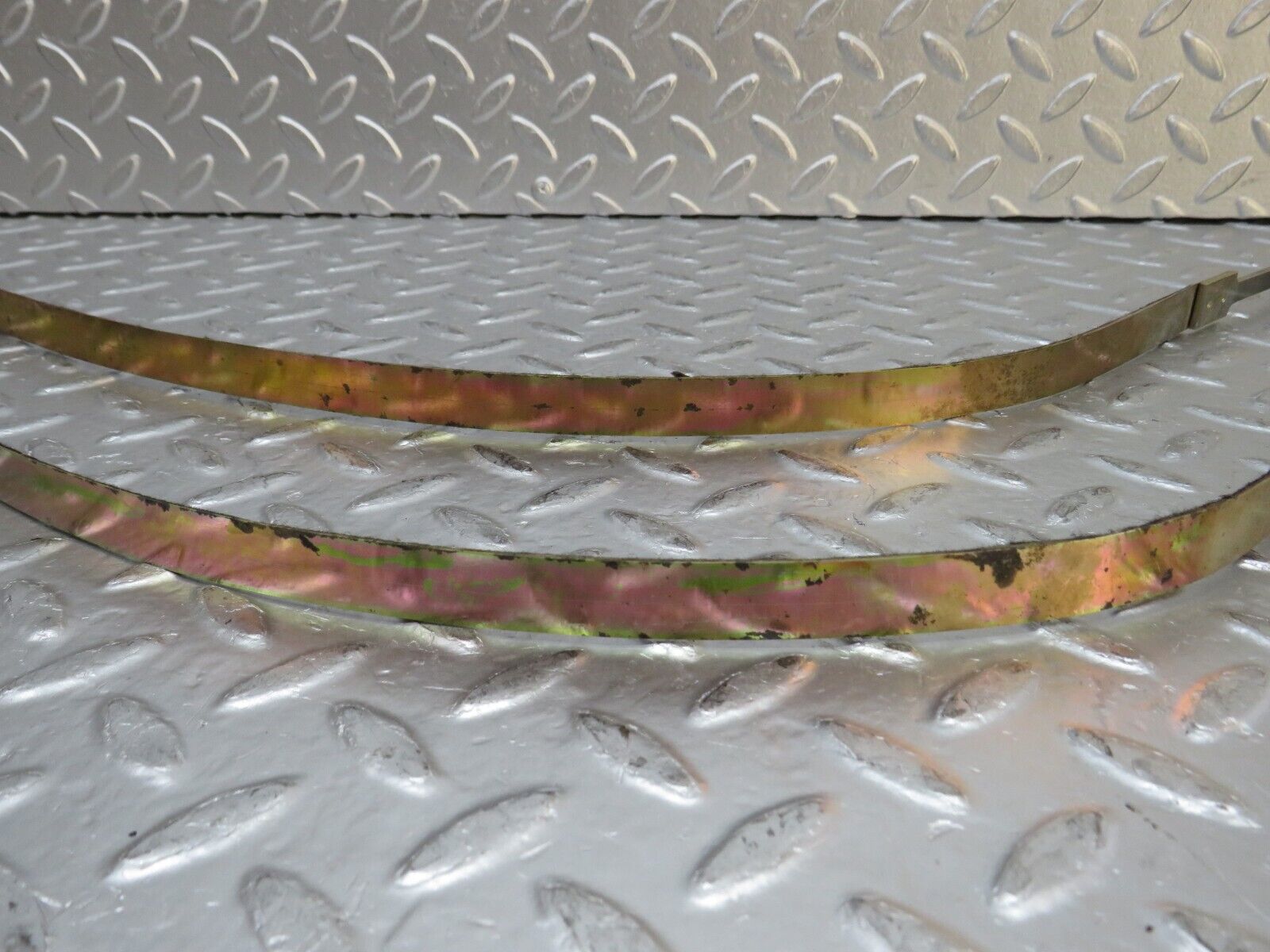 0449 Mercedes-Benz W123 230E Heater Box Holder Strap