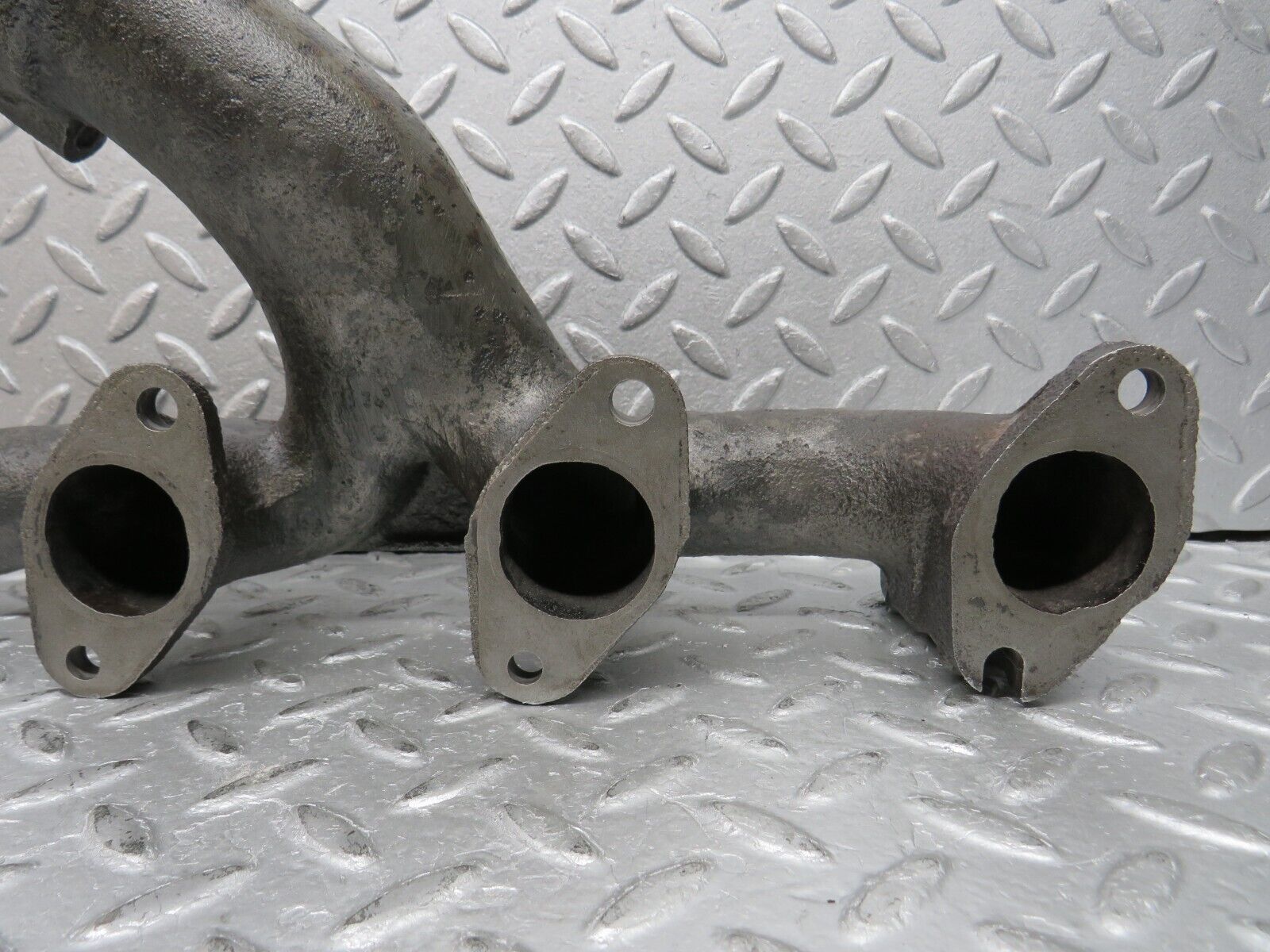 37648 Mercedes-Benz W109 300SEL Exhaust Manifold Right Side 1161421501