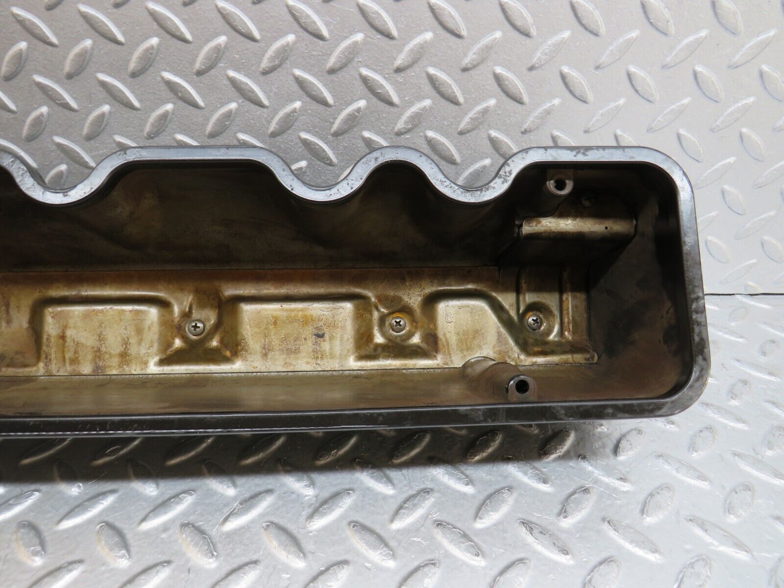 37166 Mercedes-Benz C126 420SEC Coupe Cylinder Head Valve Cover Right 1170160705