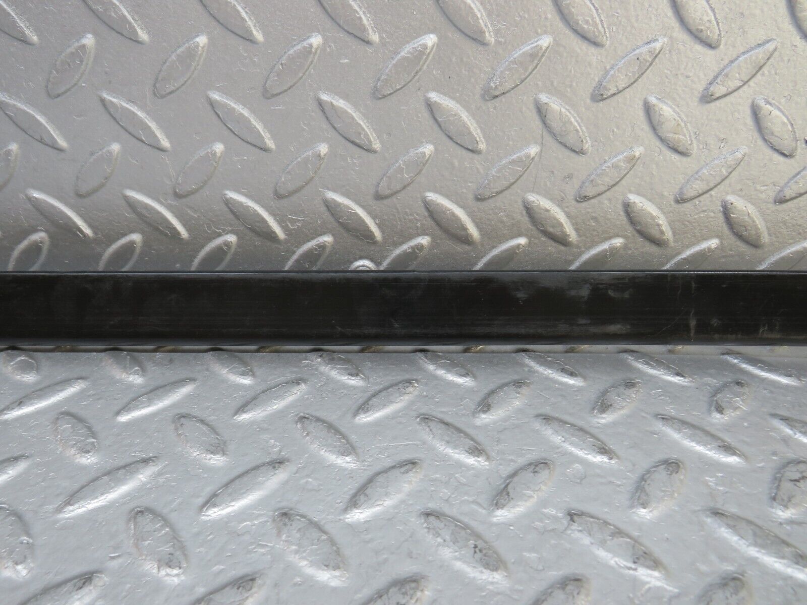 37096 Mercedes-Benz C126 420SEC Coupe Seat Belt Runner Right Side