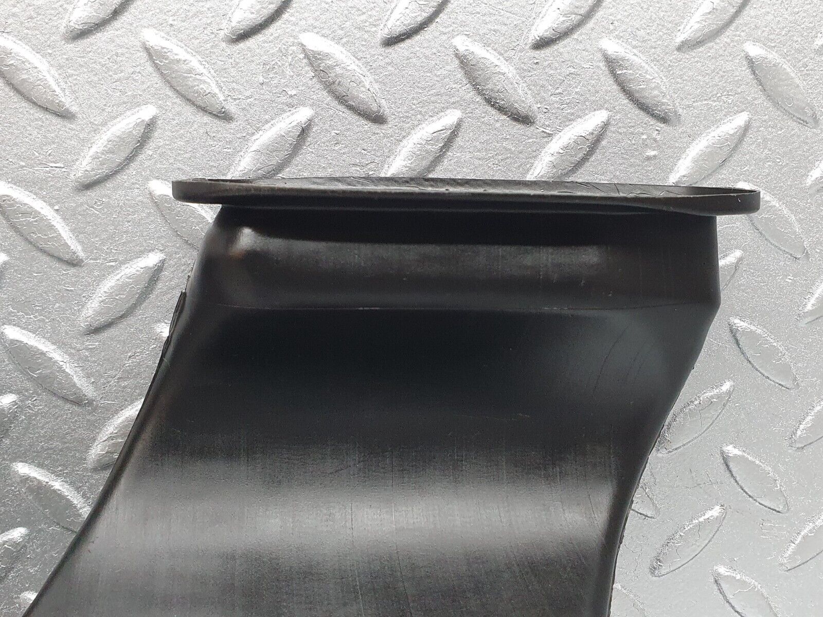 41145 Mercedes-Benz W126 300SE Dashboard Centre Air Vent 1268310036 1269970181