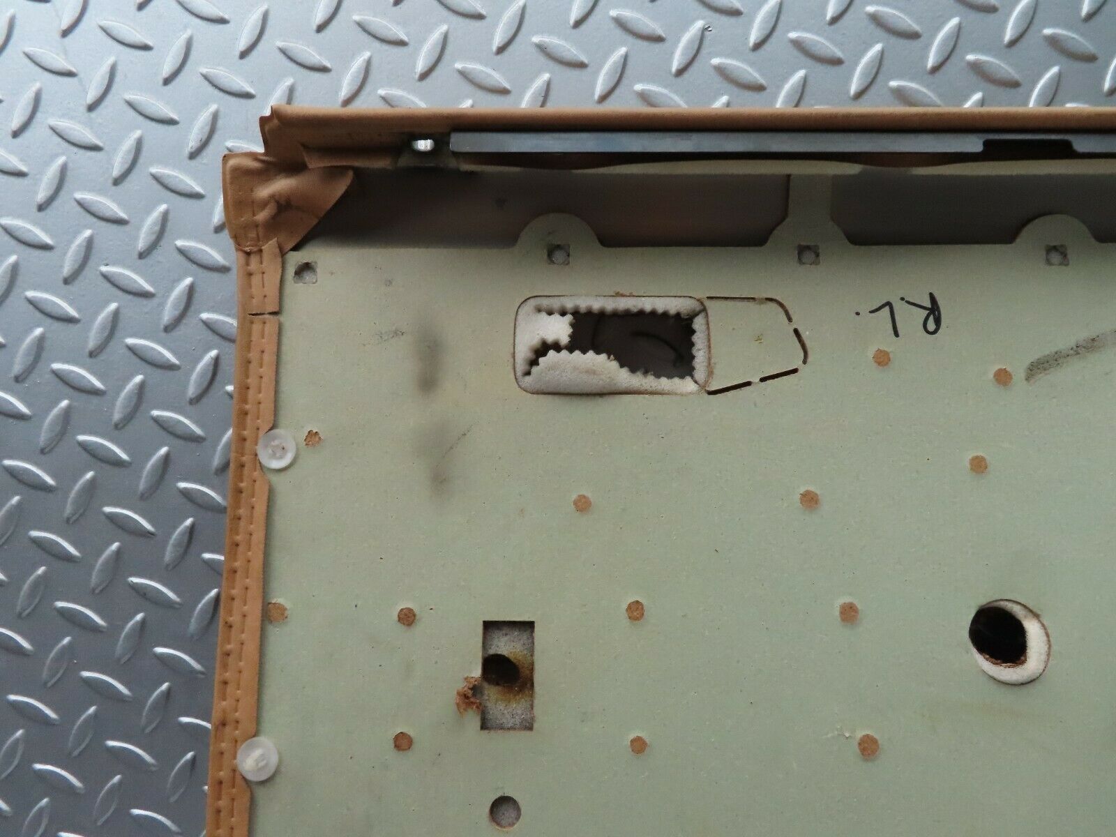 5725 Mercedes-Benz W123 200 Rear Left Door Card