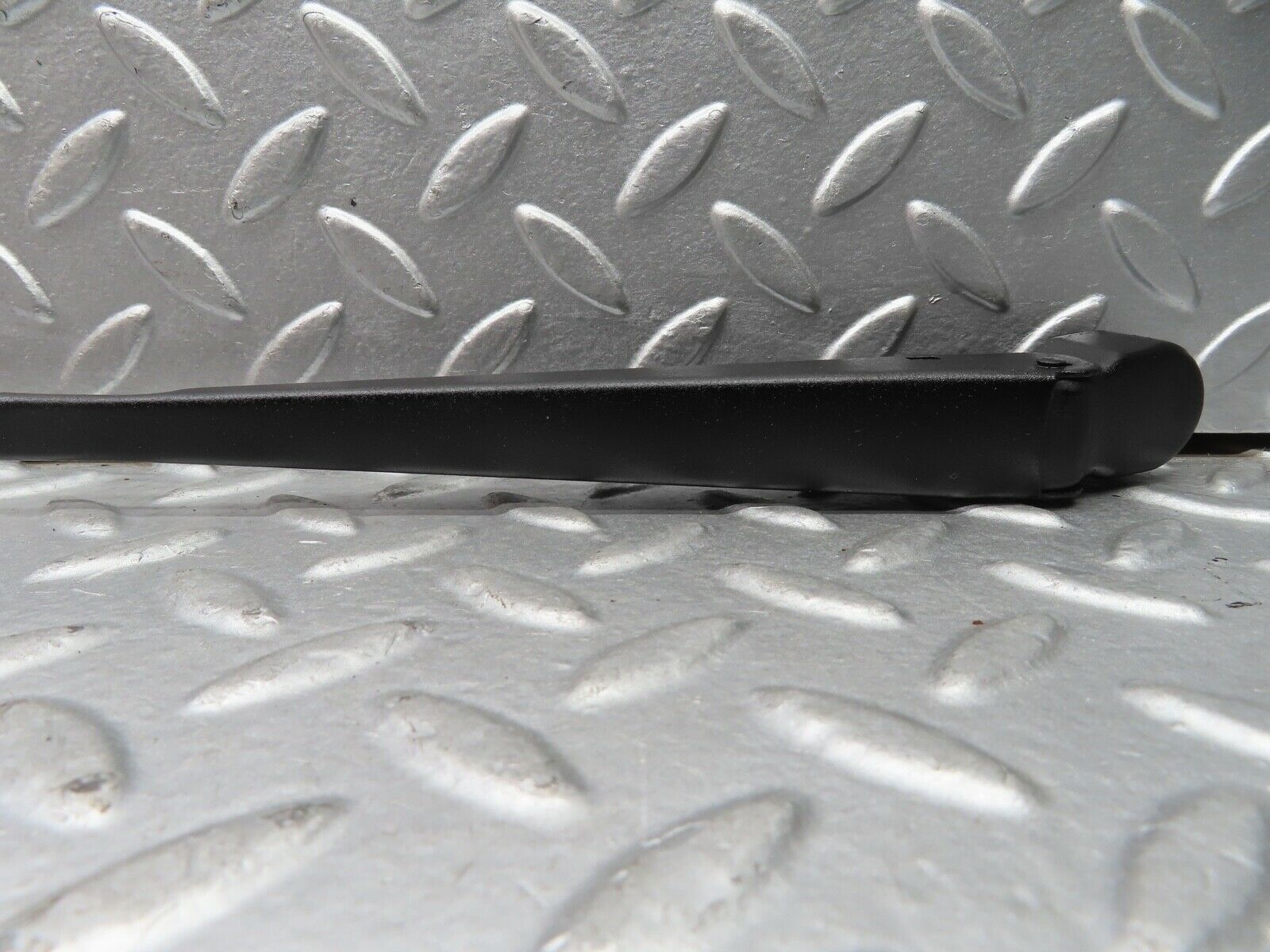 21635 Mercedes-Benz W123 230E Wiper Arm Bosch Right Side 3399990553