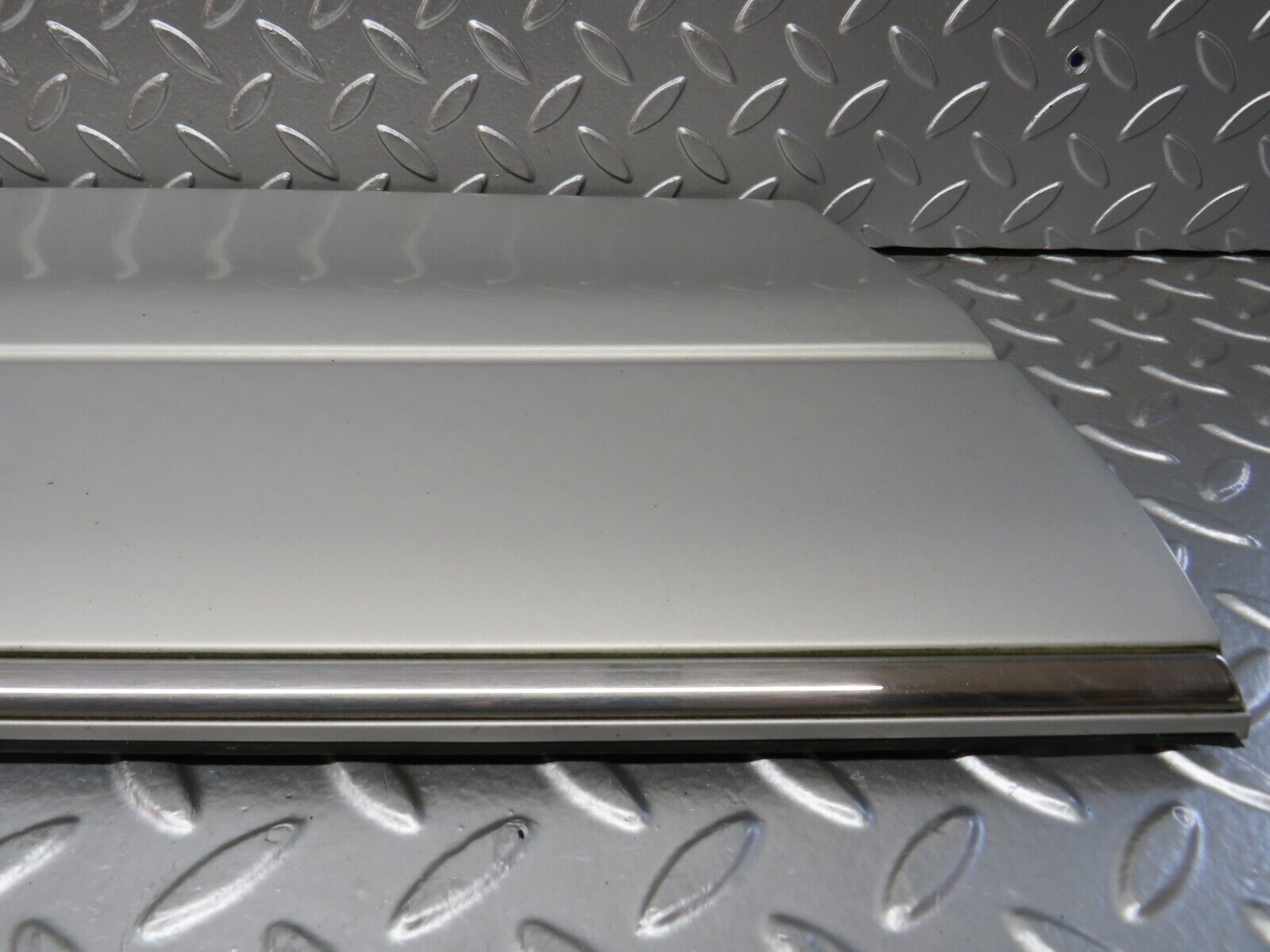 24806 Mercedes-Benz W140 S320 Front Left Door Lower Trim 1406907140