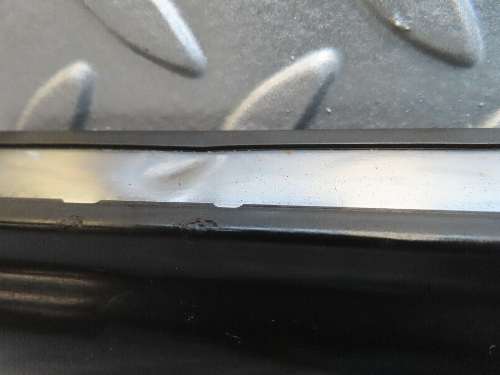 16860 Mercedes-Benz C123 280CE Coupe Right Door Lower Moulding Trim