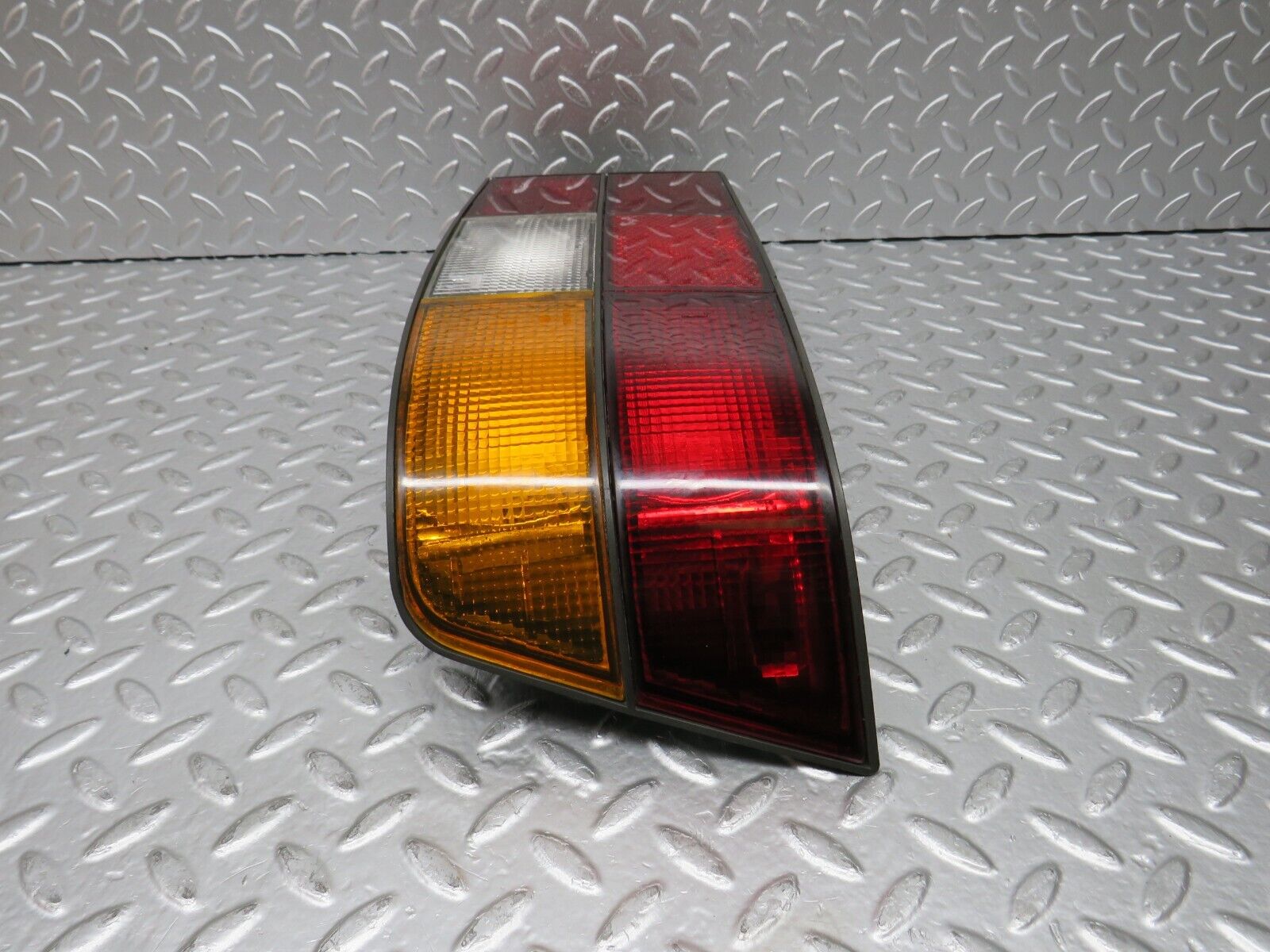 30081 Porsche 924 Tail Light Left Side Hella 53246R7