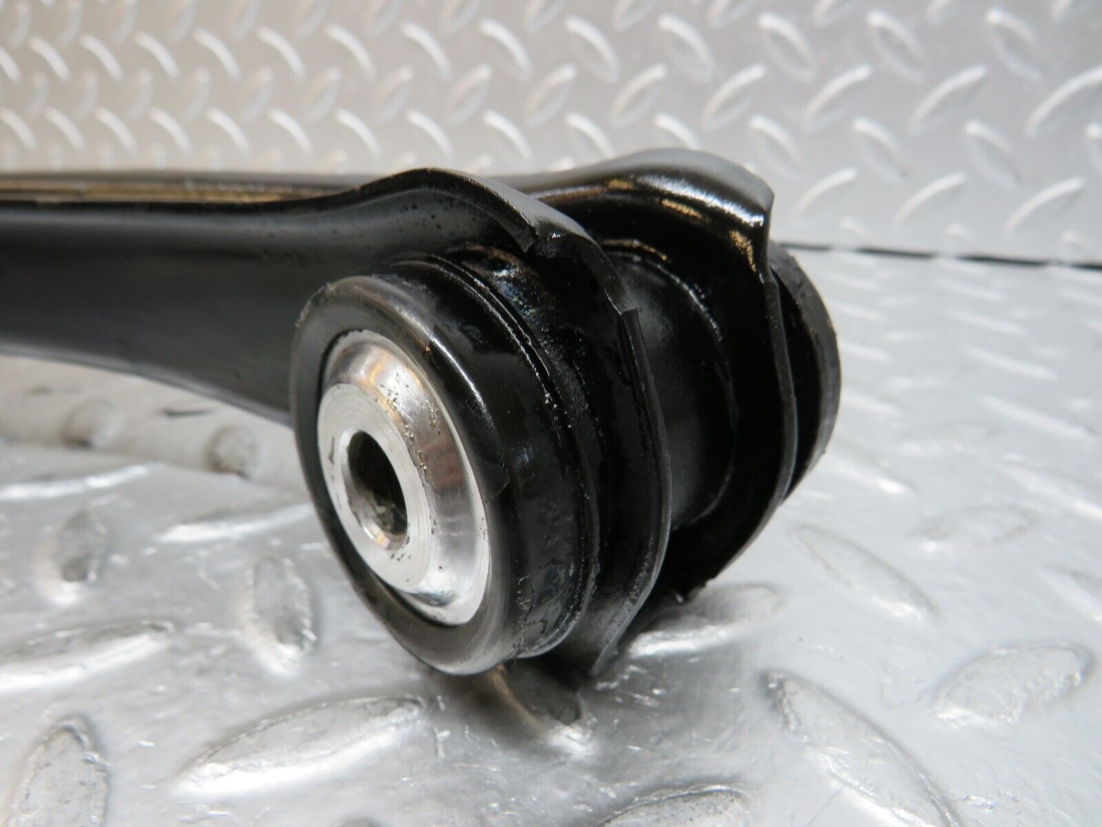 0812 Mercedes-Benz C107 350SLC Coupe Upper Control Arm Front Right