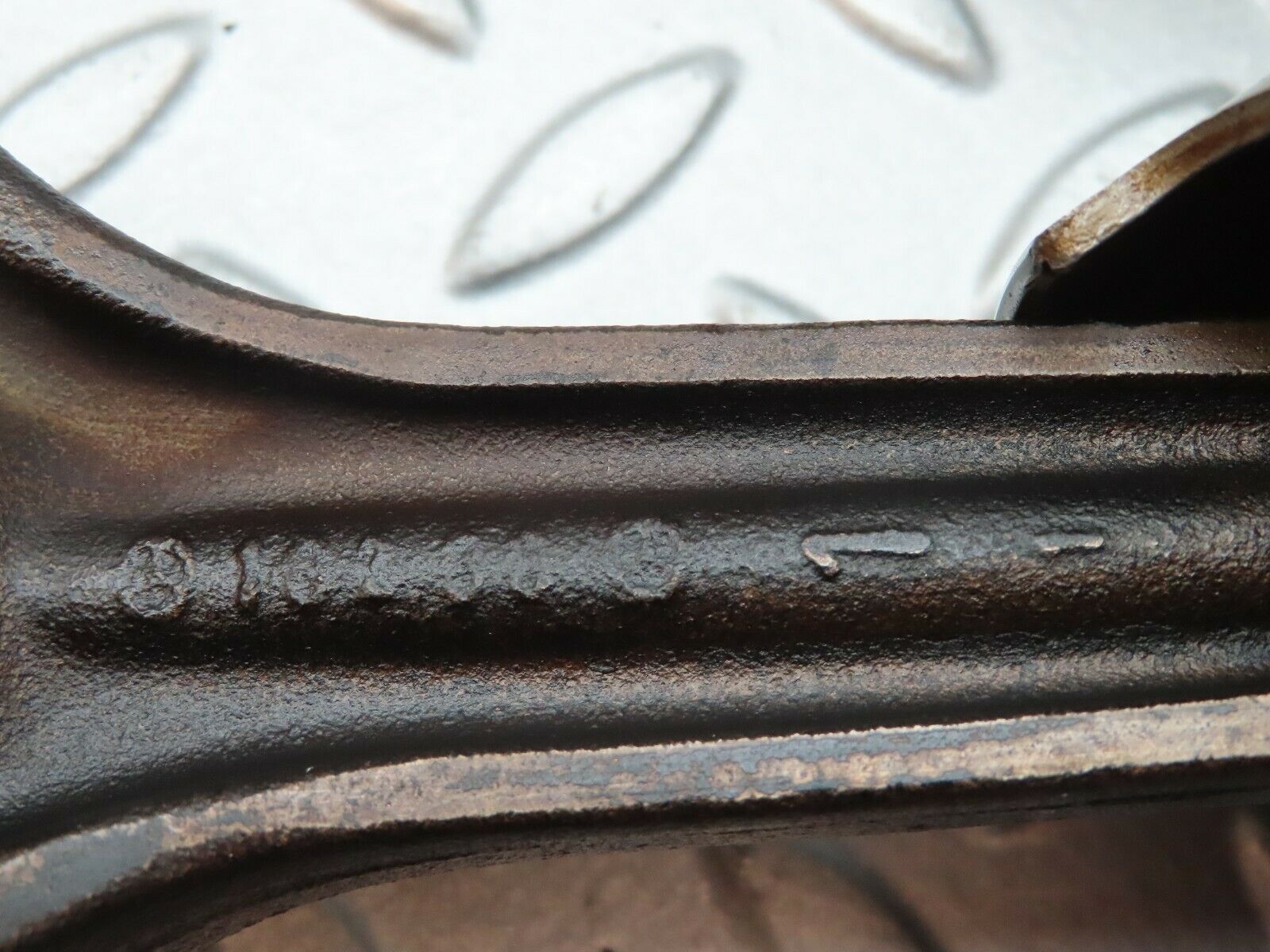 3949 Mercedes-Benz S123 200T Wagon Piston With Connecting Rod 88.975 mm