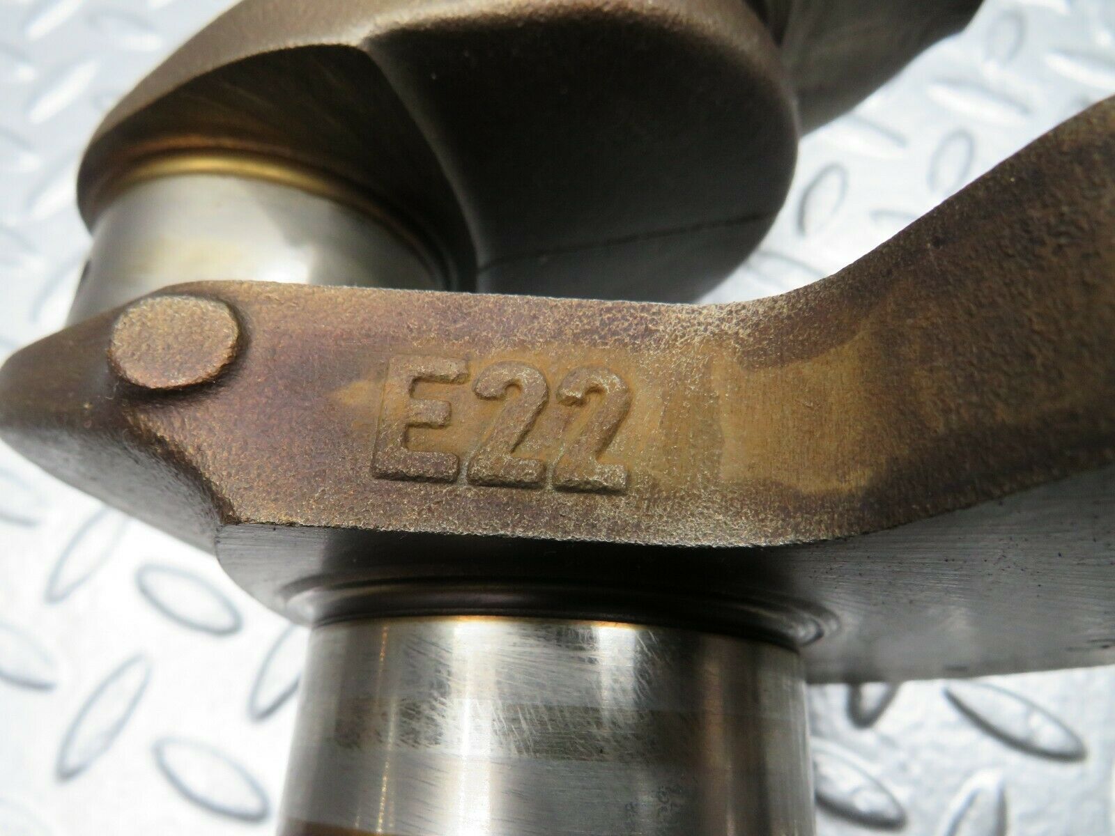 22441 Mercedes-Benz C124 E220 Coupe Crankshaft