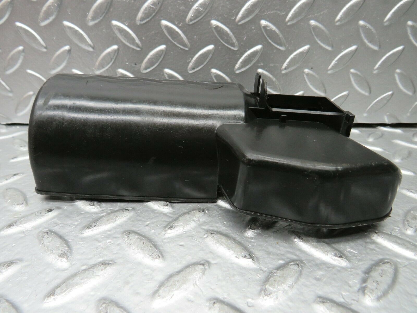 22918 Mercedes-Benz C107 450SLC Coupe Wiper Motor Cover 1390591012