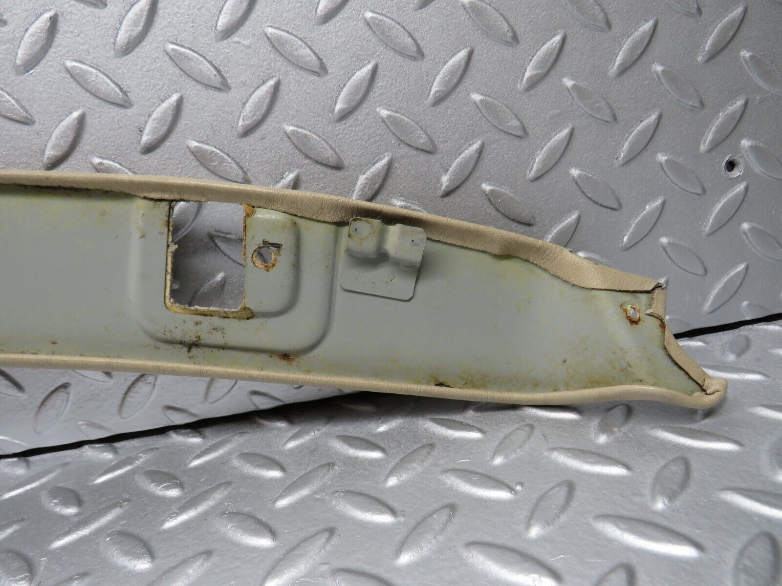 38517 Mercedes-Benz R129 280SL Coupe Headlining Cover Trim Beige